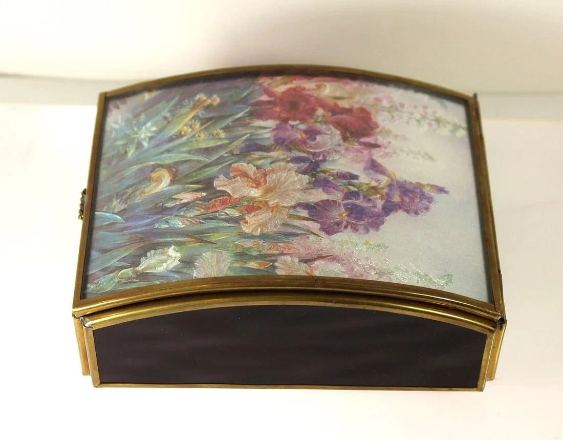 VINTAGE MEXICAN MUSIC BOX WITH GUILLOCHE ENAMELED FLORAL LID (1 of 4)