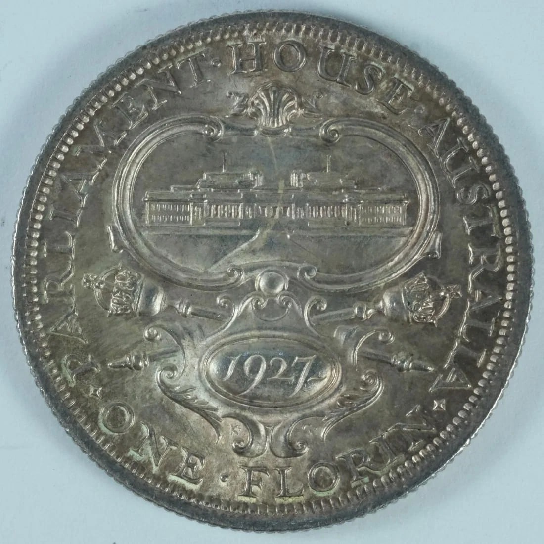 AUSTRALIA 1927 'CANBERRA' FLORIN, VIRTUALLY UNCIRCULATED (1 of 2)