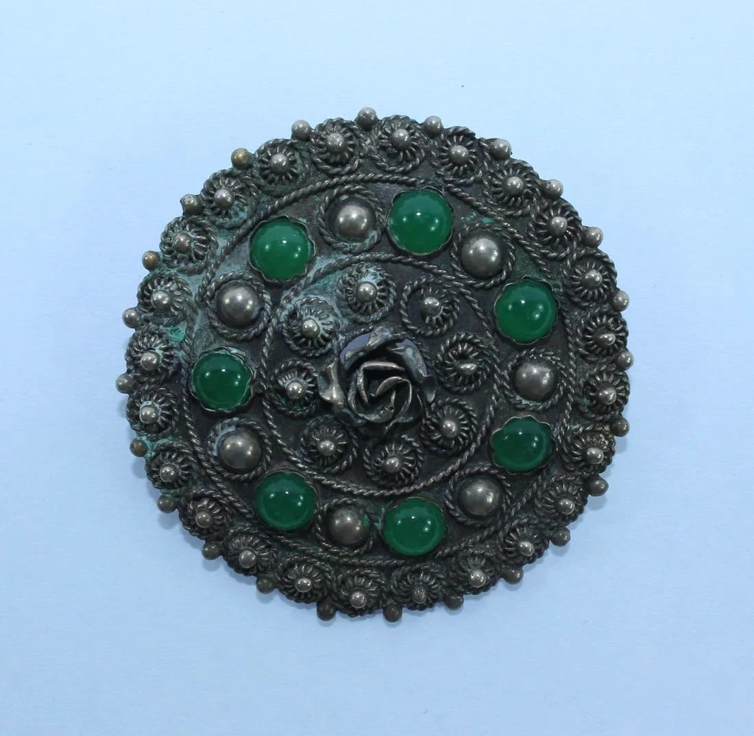 EUROPEAN (800) SILVER SHIELD BROOCH WITH GREEN GLASS ADORNMENTS (1 of 2)