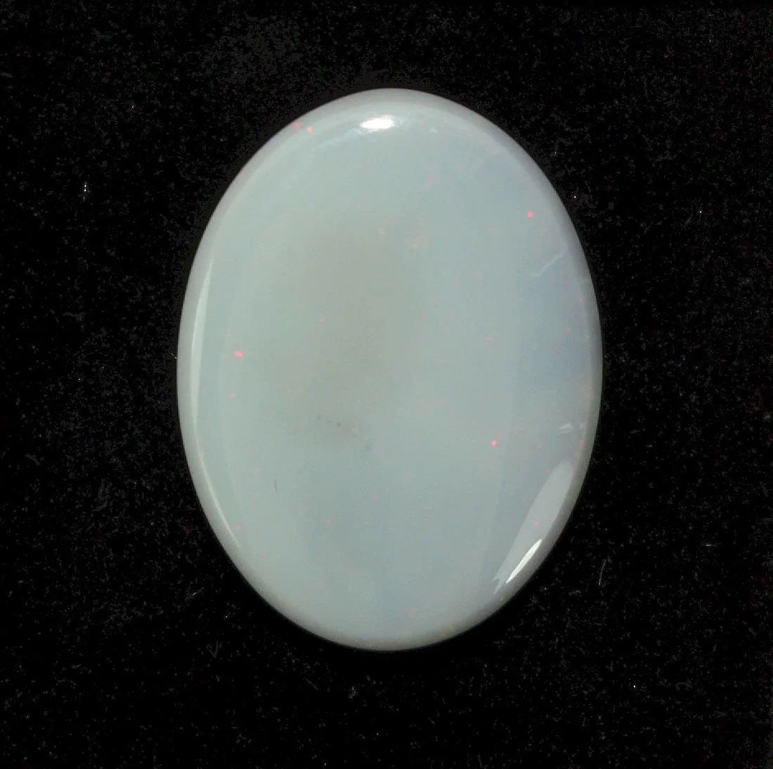 AUSTRALIAN OVAL-SHAPED SEMI-BLACK SOLID OPAL - 2