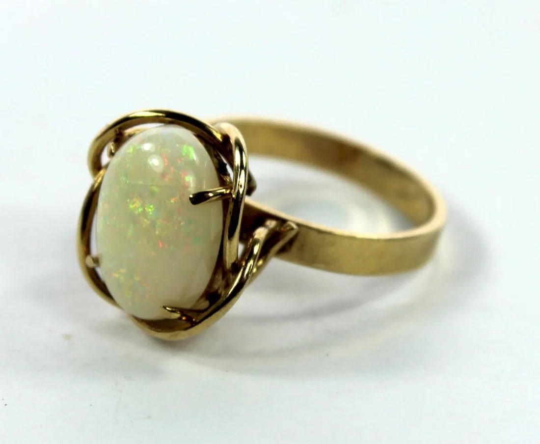 SOLID WHITE OPAL RING IN 9CT YELLOW GOLD (1 of 2)