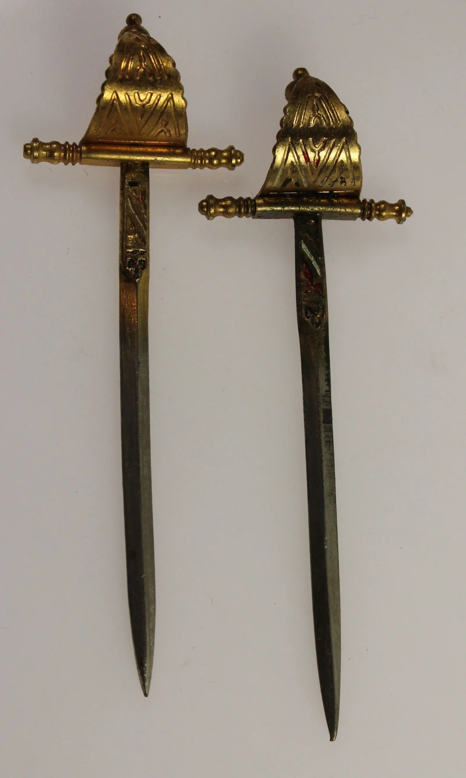 MINIATURE DUELLING SWORDS (PAIR): Miniature Duelling Swords (Pair)