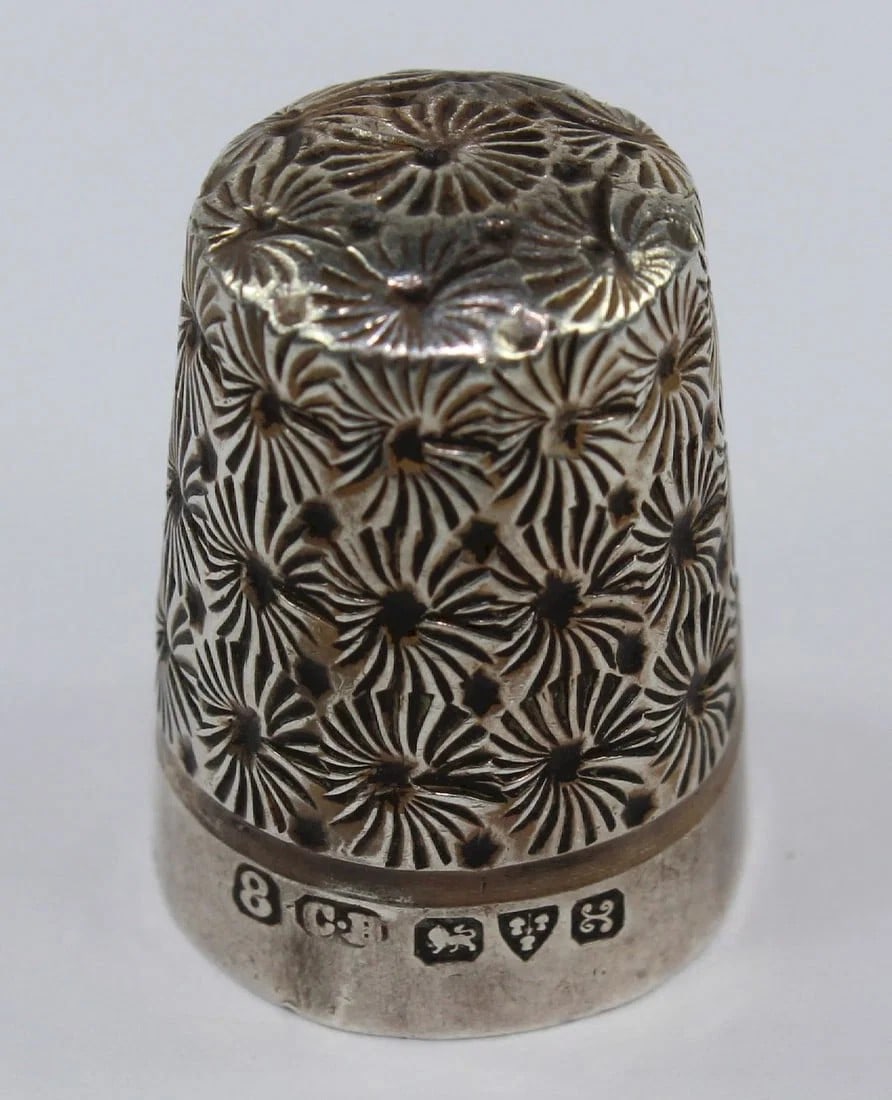 ANTIQUE STERLING (925) SILVER THIMBLE: Antique Sterling (925) Silver Thimble