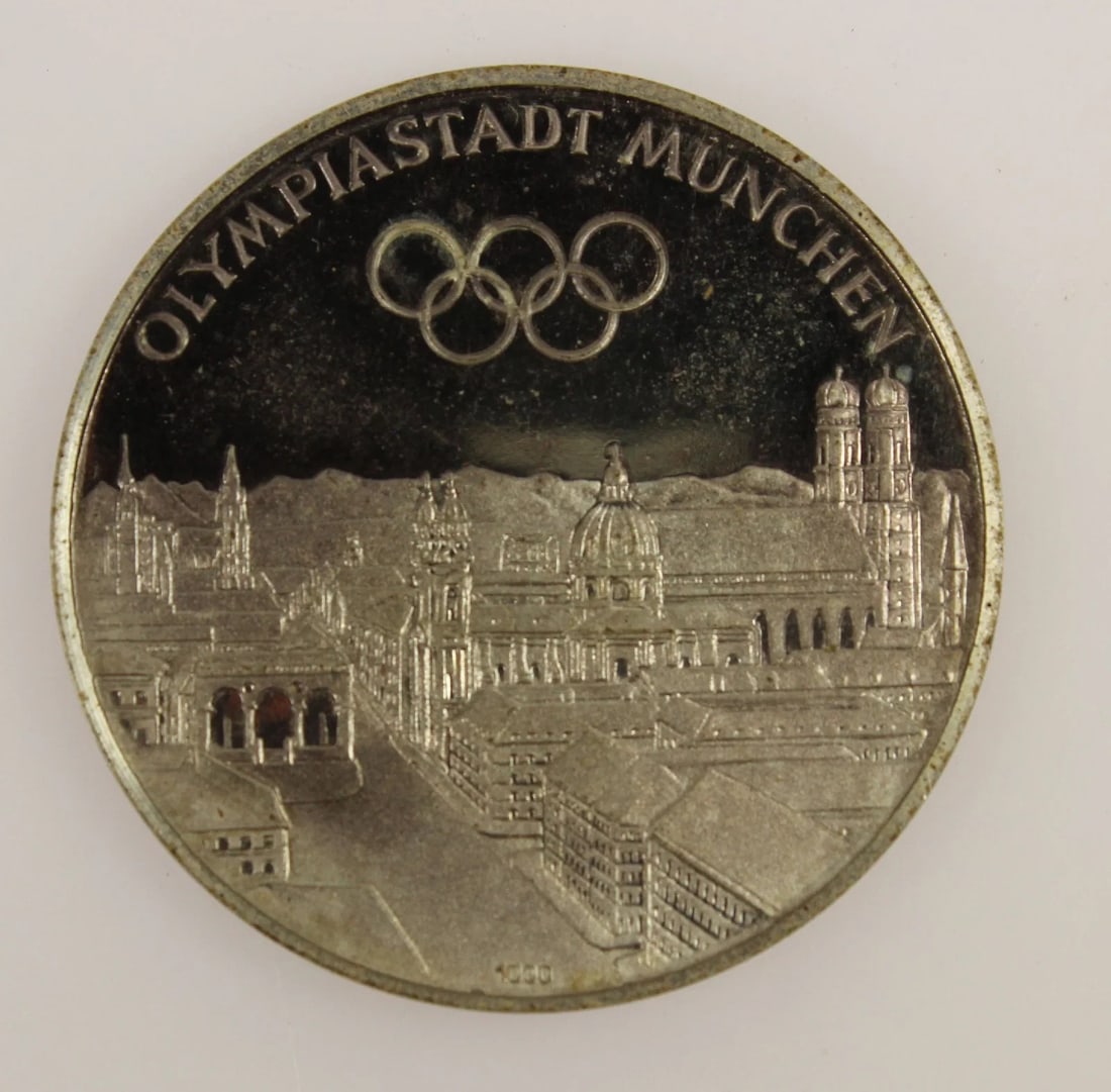 GERMANY 1972 COMMEMORATIVE SILVER (1000) MEDALLION FOR THE MUNICH OLYMPICS: Germany 1972 Commemorative Silver (1000) Medallion for the Munich Olympics