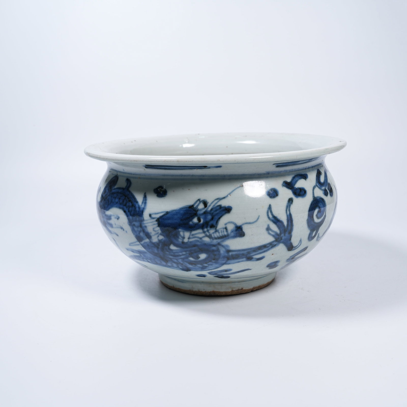 A BLUE AND WHITE CENSER WITH TWIN DRAGONS CHASING PEARL PATTERNS (1 of 9)