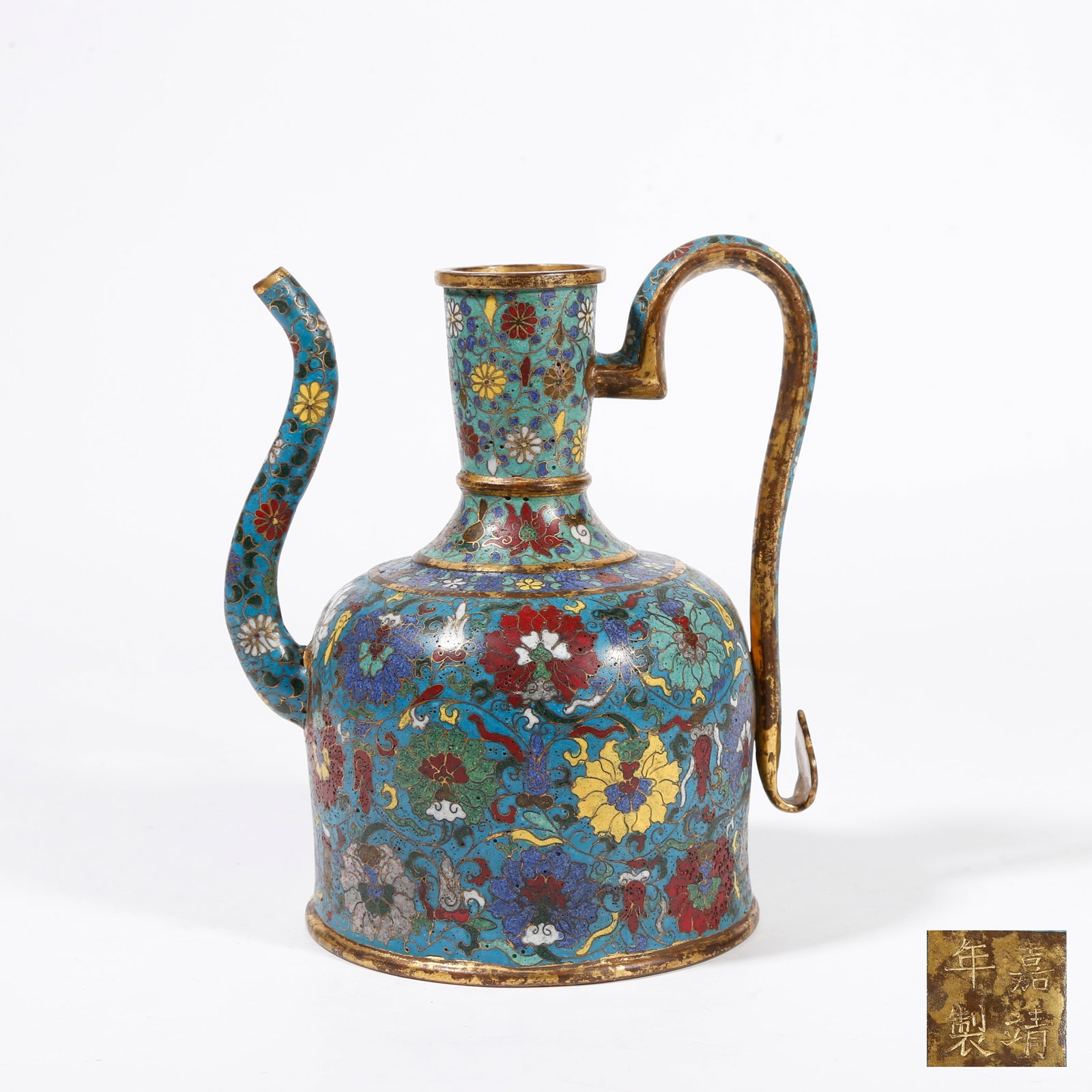 A CLOISONNE EWER WITH FLORAL PATTERN ON BRONZE BODY: Cloisonne Ewer with Floral Pattern on Bronze Body