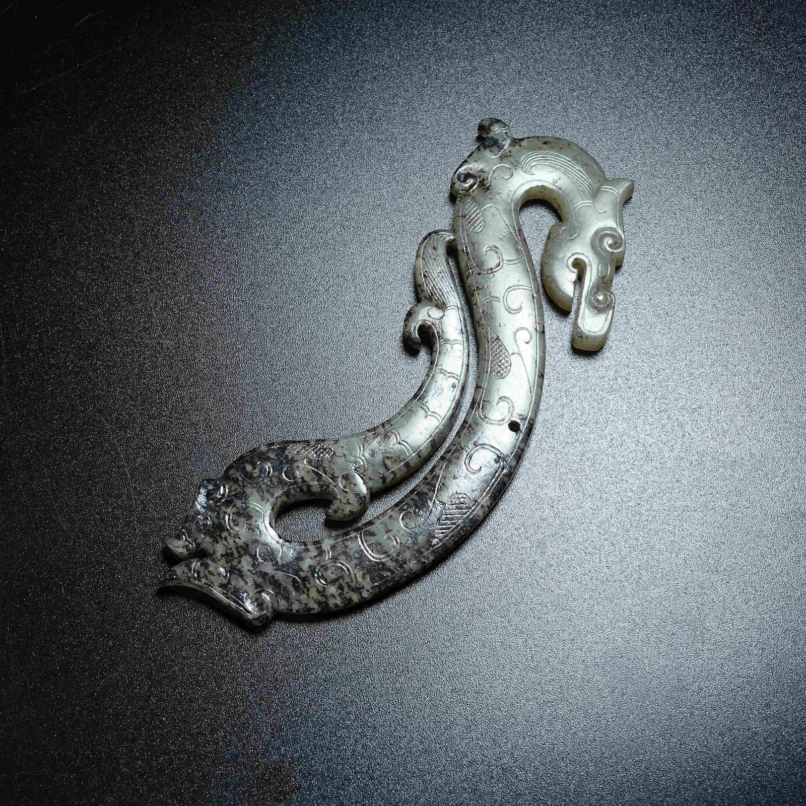 A ANCIENT JADE DRAGON-SHAPED PENDANT: Ancient Jade Dragon-shaped Pendant