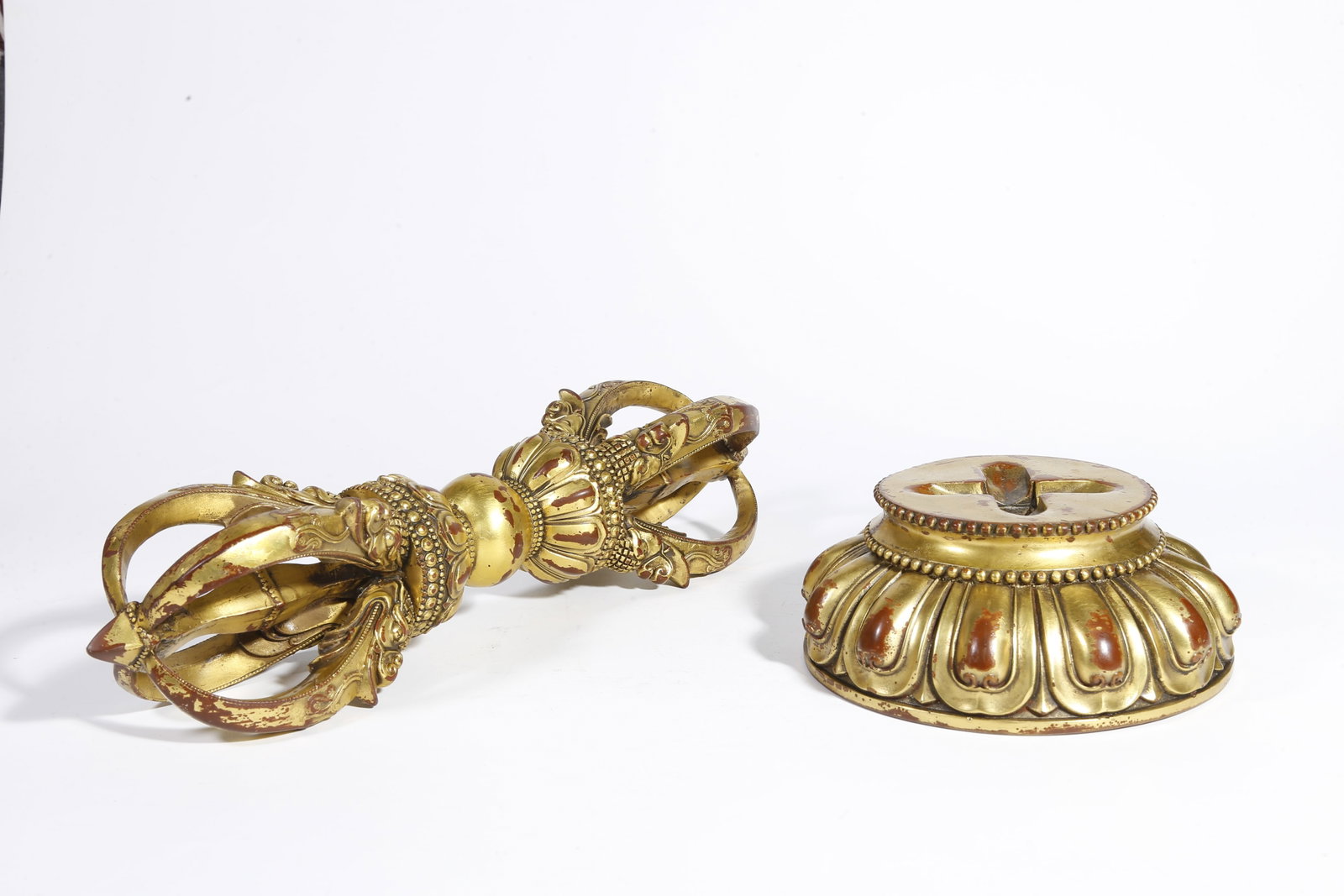 A GILT BRONZE RITUAL IMPLEMENT - 7