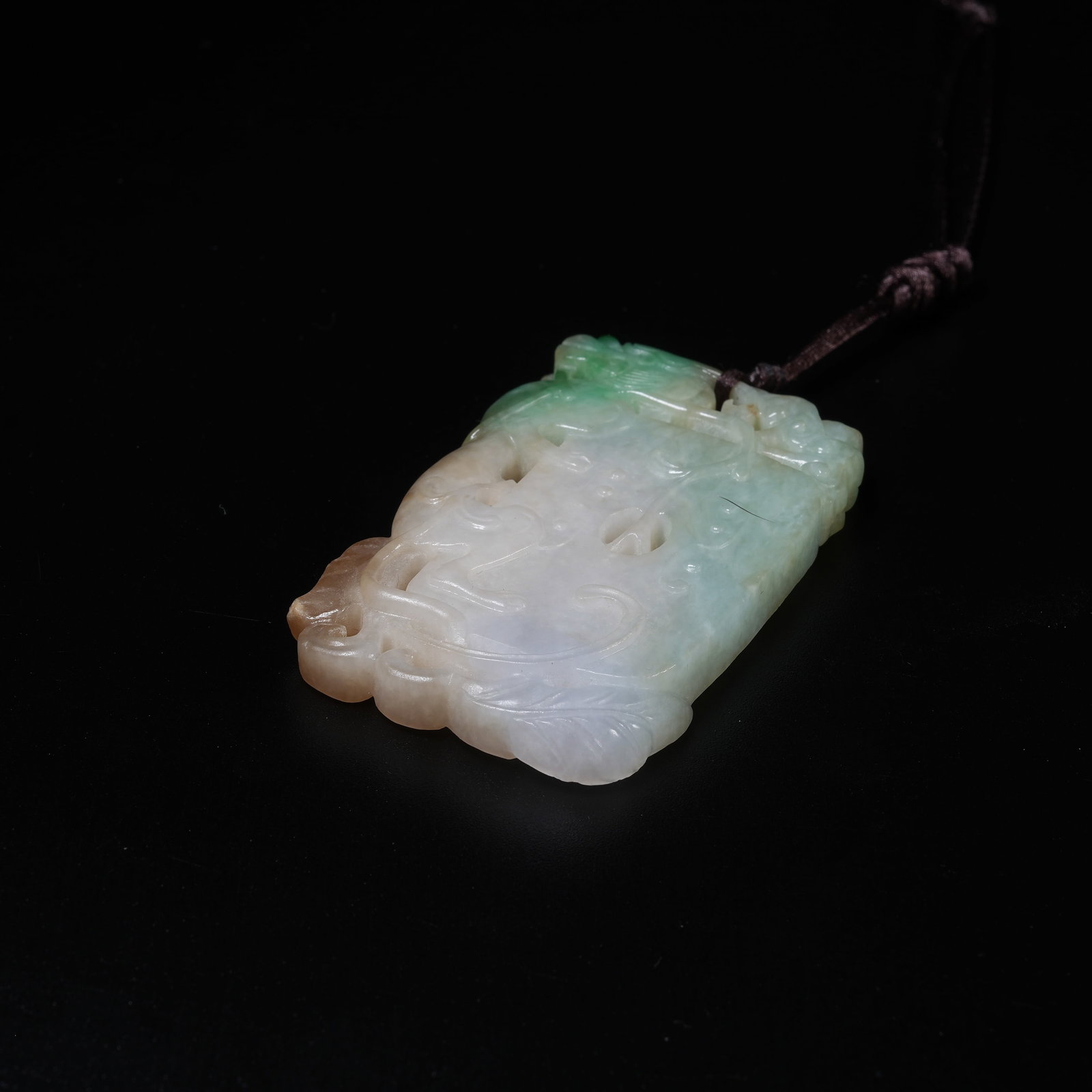 A JADEITE PLAQUE WITH CHI DRAGON PATTERN - 4
