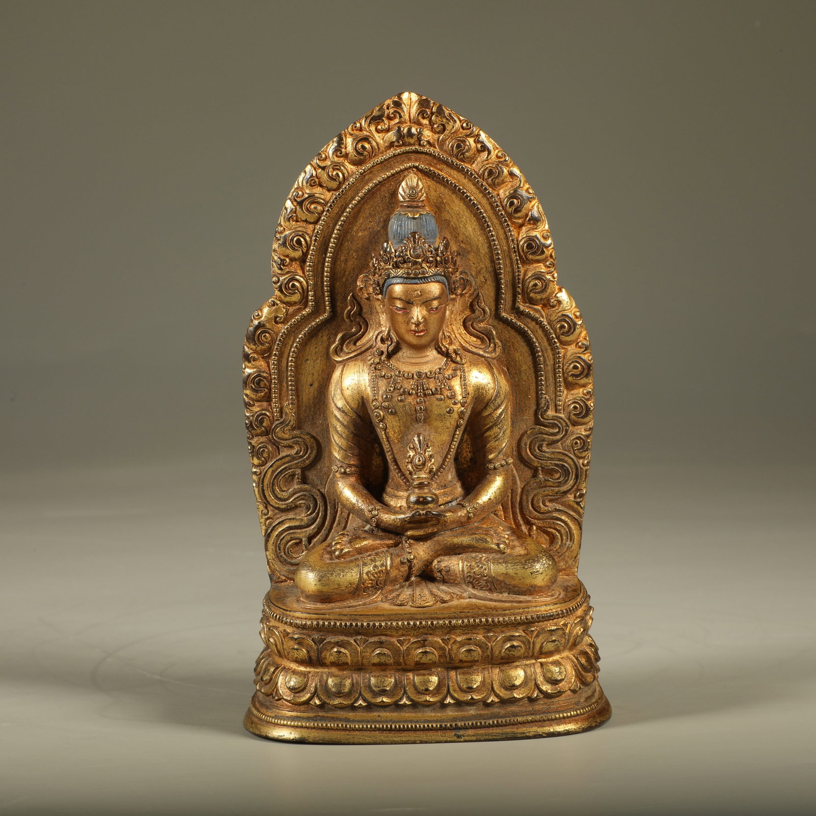 A GILT BRONZE STATUE OF AMITAYUS BUDDHA: Gilt Bronze Statue of Amitayus Buddha