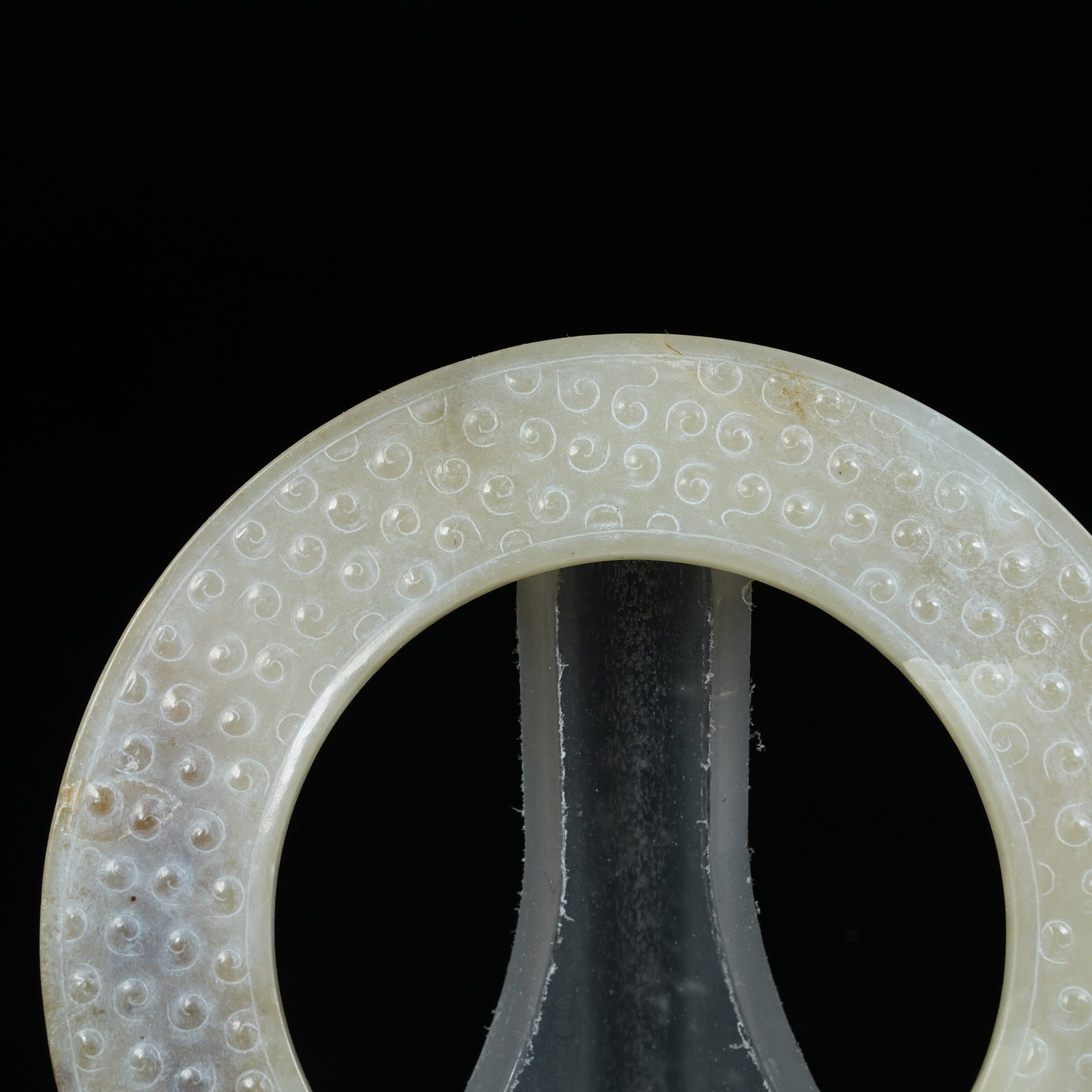 A ANCIENT JADE YUAN RING WITH GRAIN PATTERNS - 3