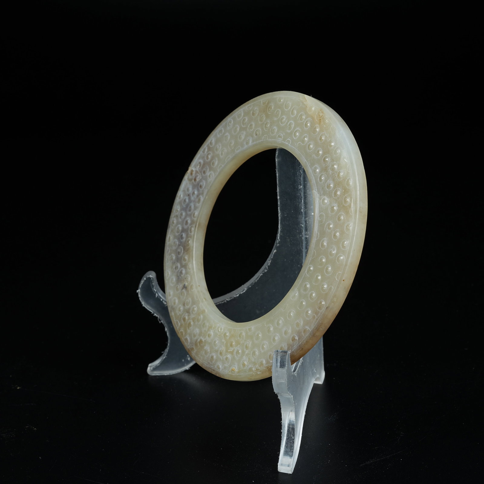 A ANCIENT JADE YUAN RING WITH GRAIN PATTERNS - 6