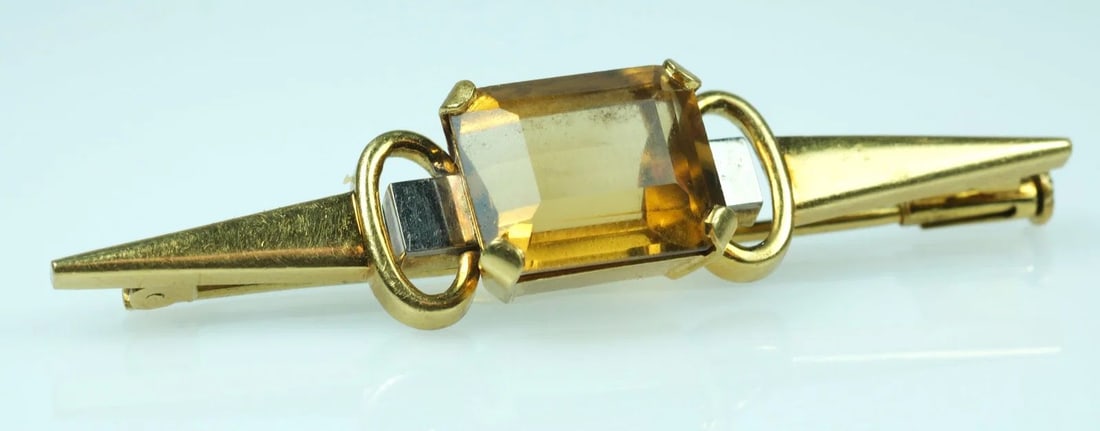 RECTANGULAR CITRINE BAR BROOCH IN 18CT YELLOW & WHITE GOLD: Rectangular Citrine Bar Brooch in 18ct Yellow & White Gold