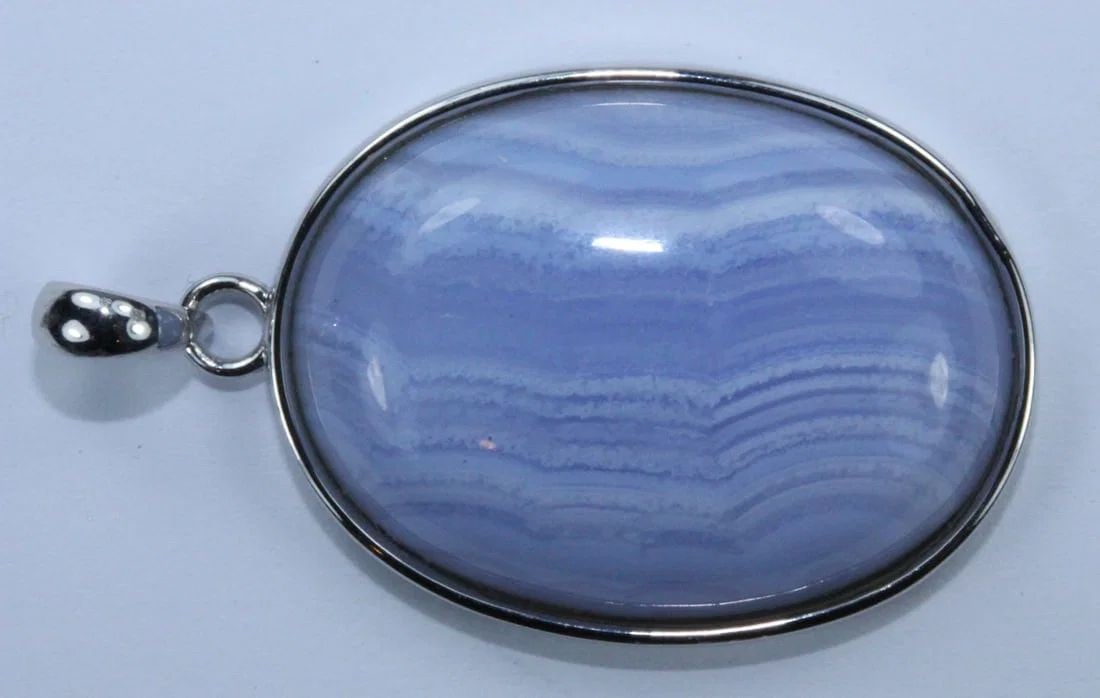 CABOCHON BLUE LACE AGATE PENDANT IN STERLING (925) SILVER: Cabochon Blue Lace Agate Pendant in Sterling (925) Silver