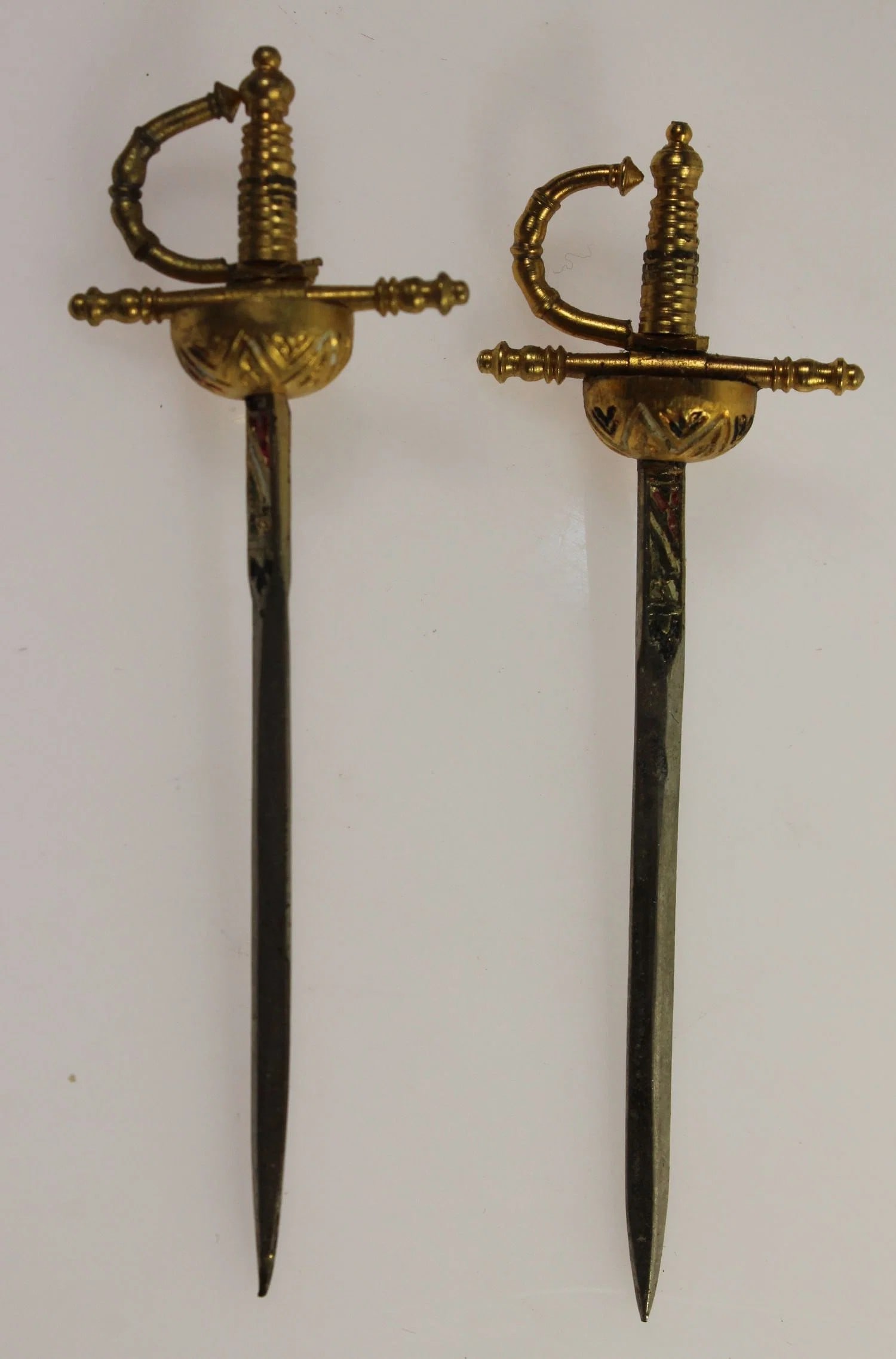 MINIATURE DUELLING SWORDS (PAIR): Miniature Duelling Swords (Pair)