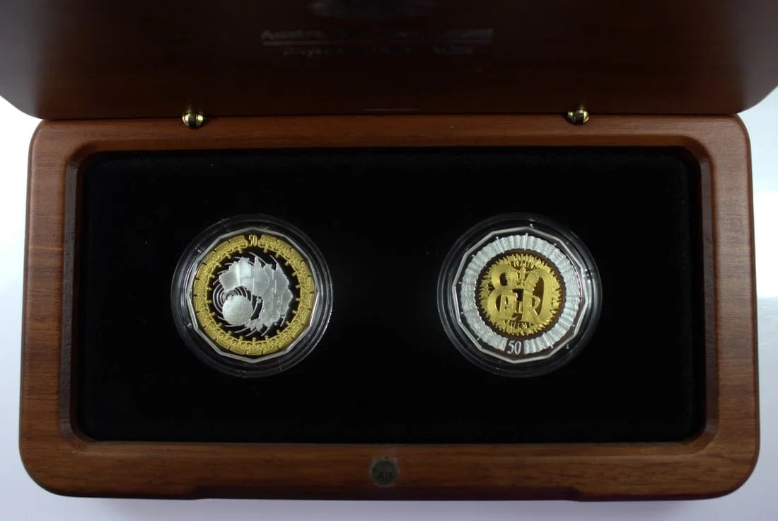AUSTRALIA 2006 SILVER (999) 50C PROOF SET WITH SELECTIVE GOLD-PLATING FDC (2 COINS): Australia 2006 Silver (999) 50c Proof Set with Selective Gold-plating FDC (2 coins)
