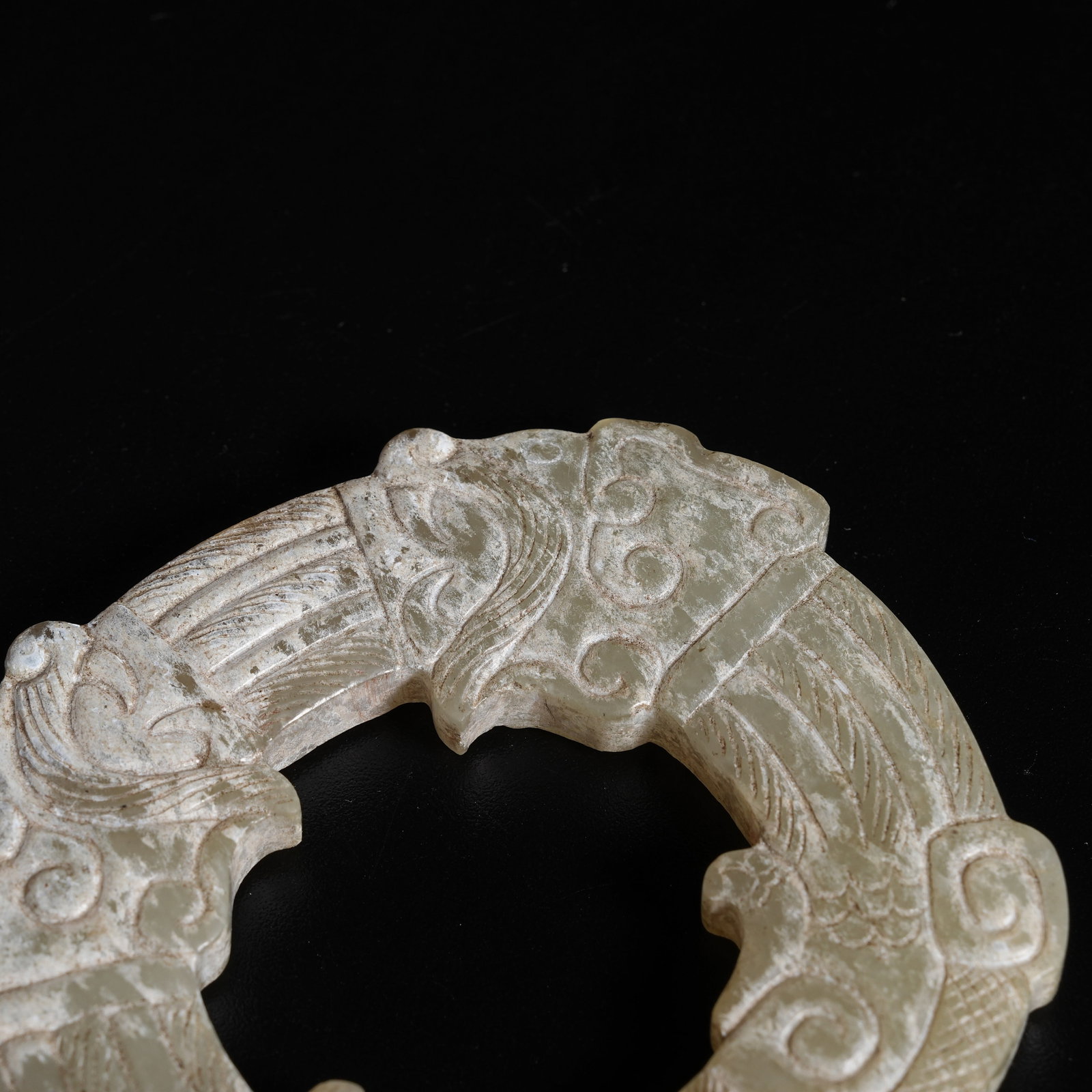 A ANCIENT JADE PENDANT WITH BEAST PATTERNS - 5