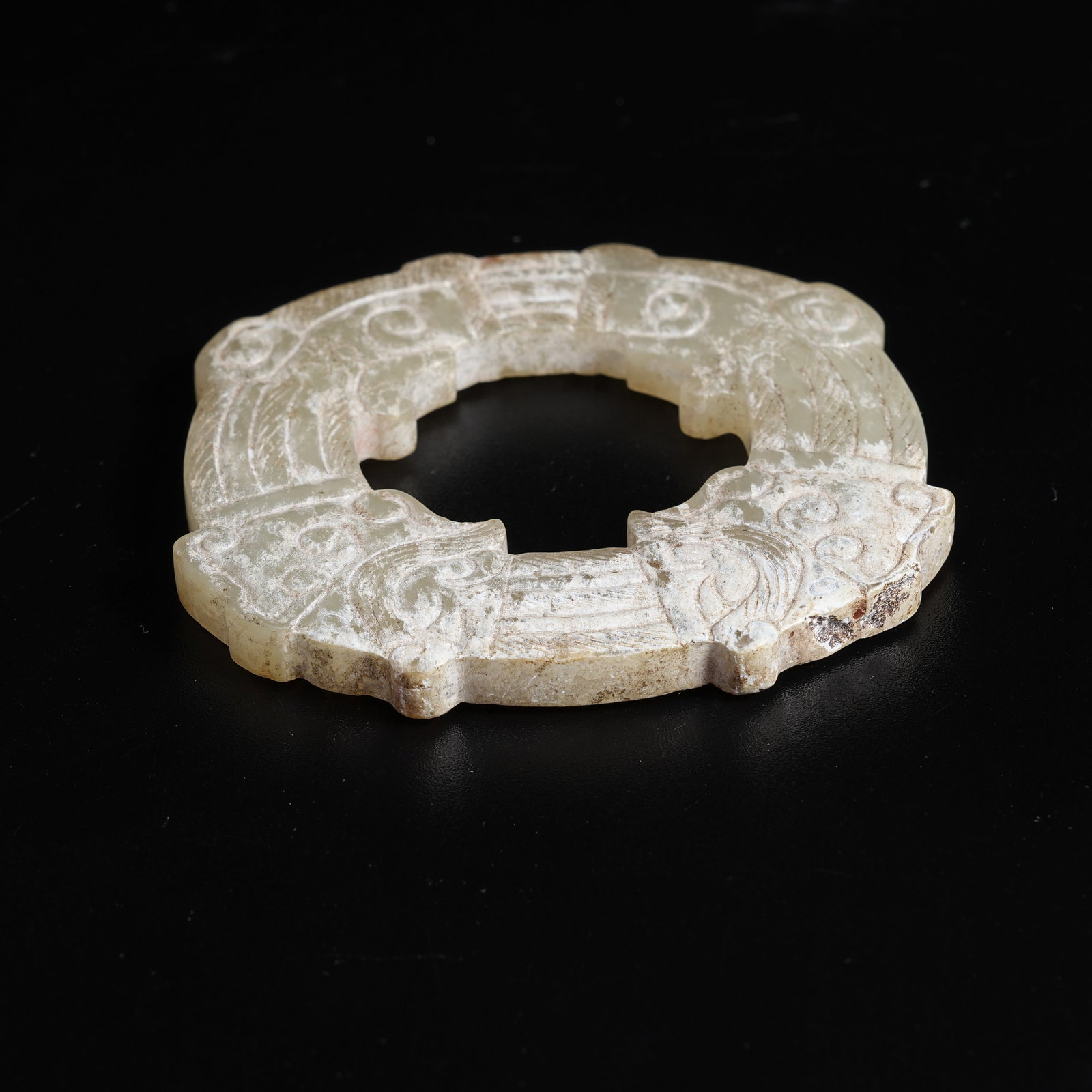 A ANCIENT JADE PENDANT WITH BEAST PATTERNS - 8