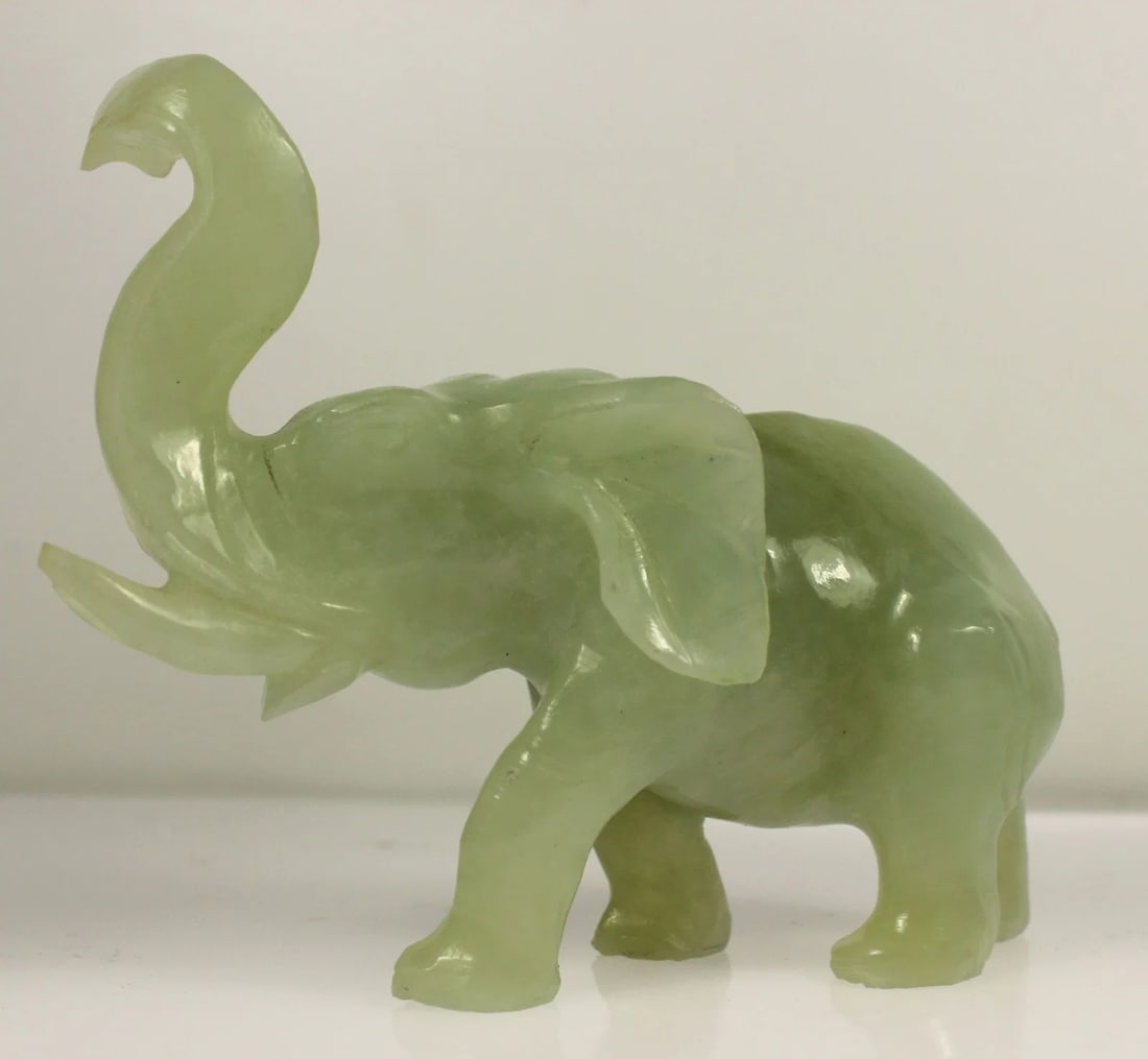 JADEITE ELEPHANT CARVING: Jadeite Elephant Carving