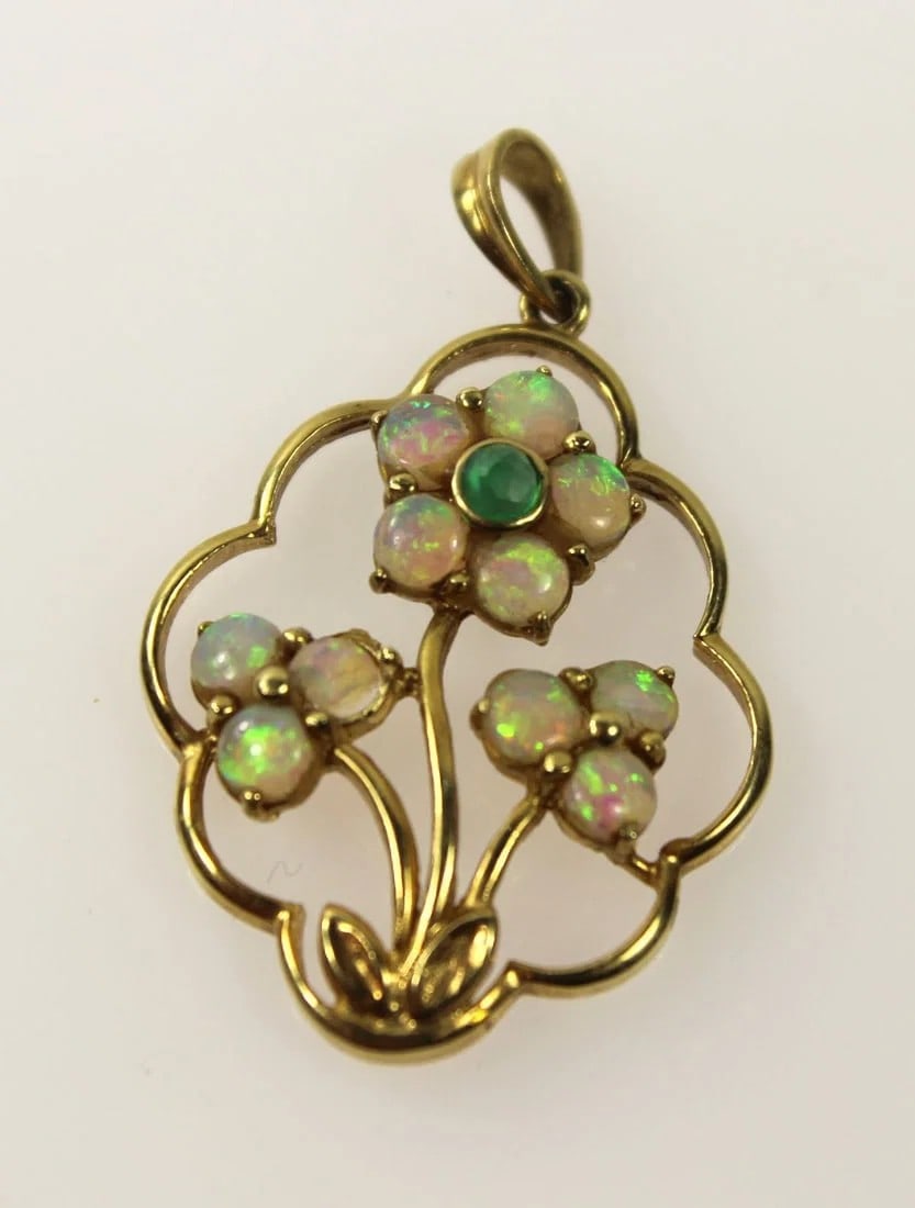 MODERN FLORAL OPAL PENDANT IN 14CT YELLOW GOLD: Modern Floral Opal Pendant in 14ct Yellow Gold