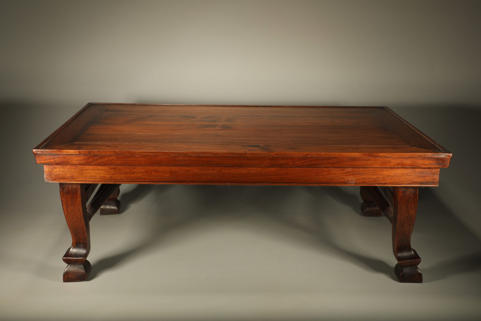 A FOLDABLE PADAUK CAMPAIGN TABLE - 3