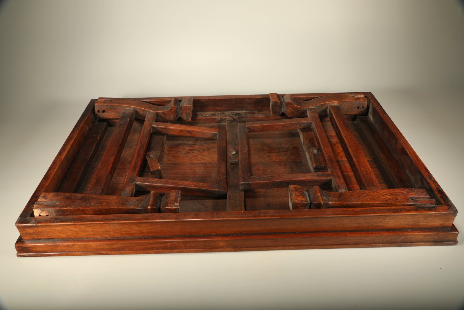 A FOLDABLE PADAUK CAMPAIGN TABLE - 6