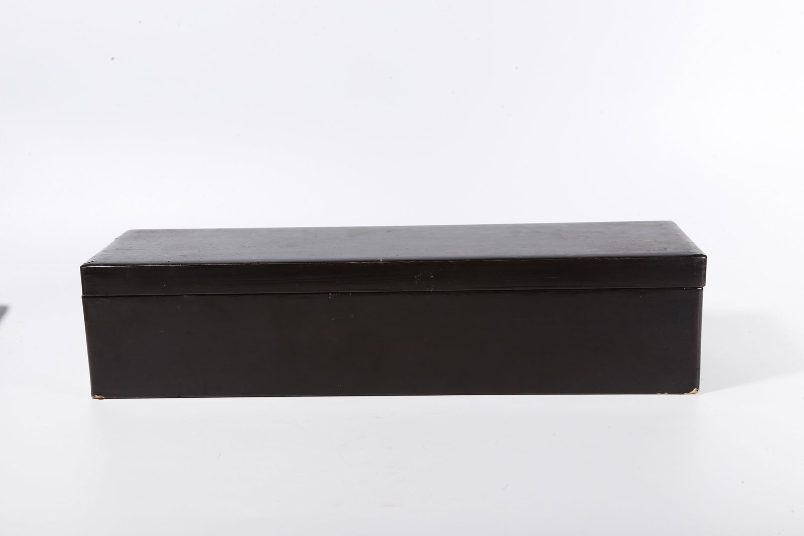 A LACQUERED COVERED BOX - 4