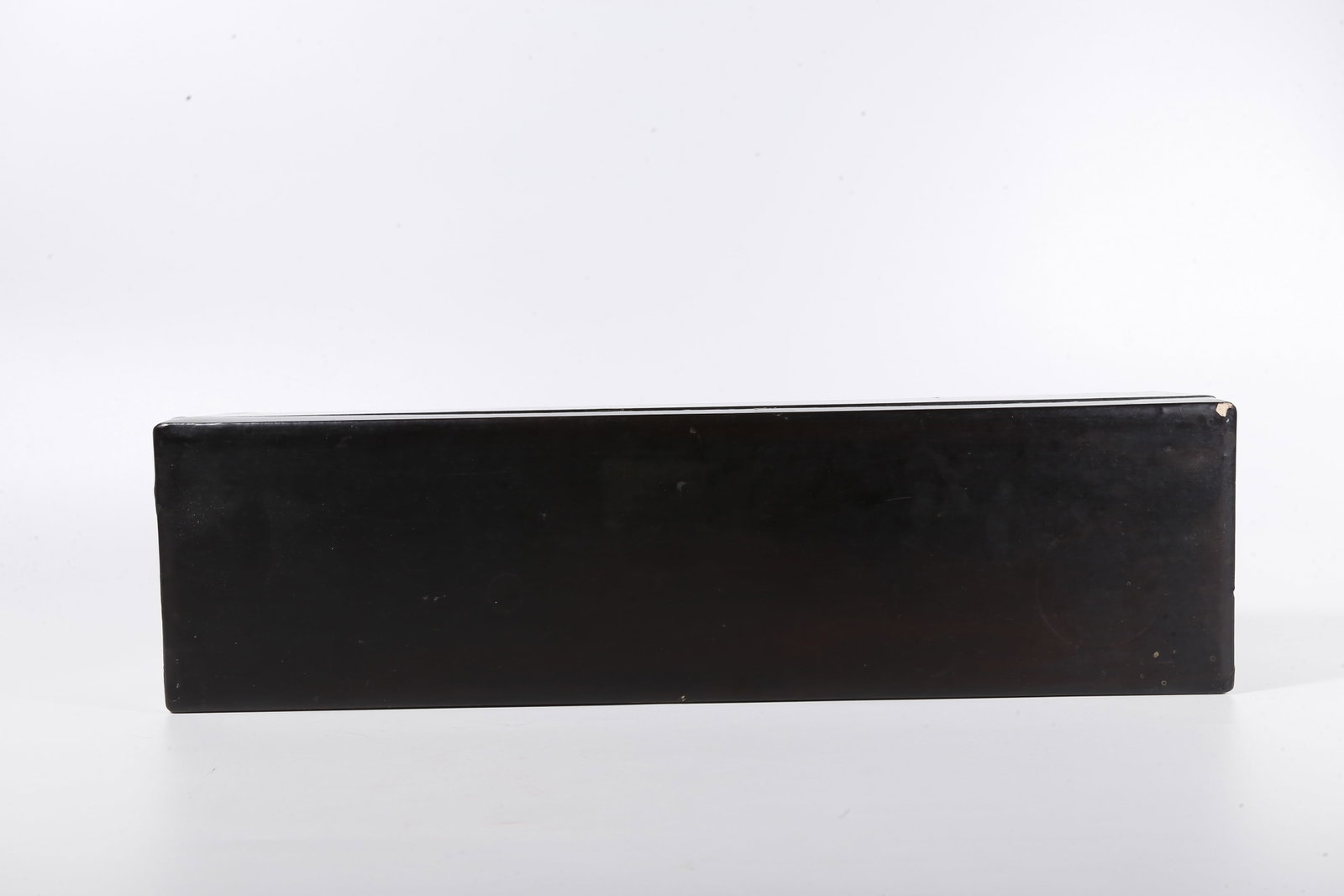 A LACQUERED COVERED BOX - 9