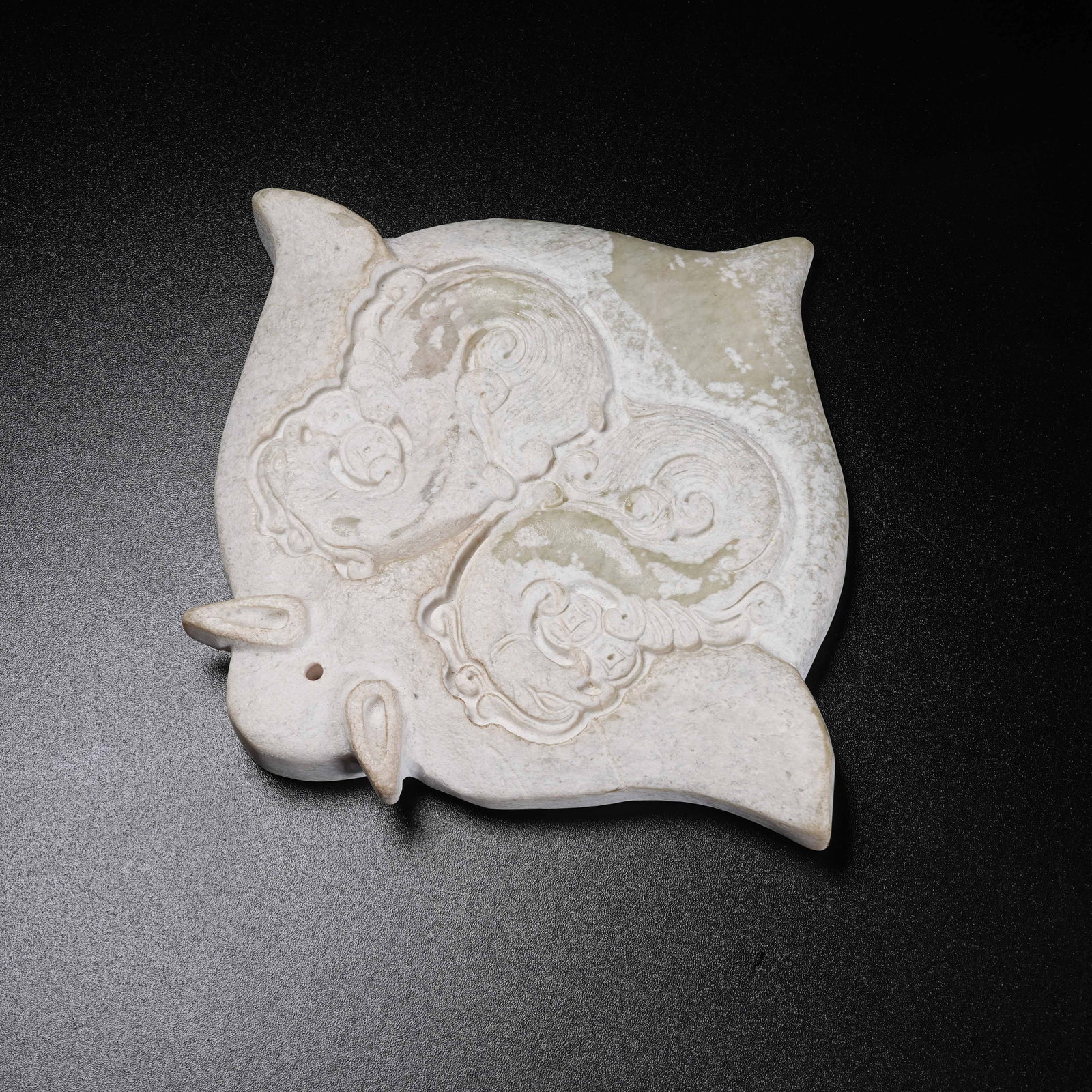 A ARCHAIC JADE PHOENIX PATTERN PENDANT: Archaic Jade Phoenix Pattern Pendant
