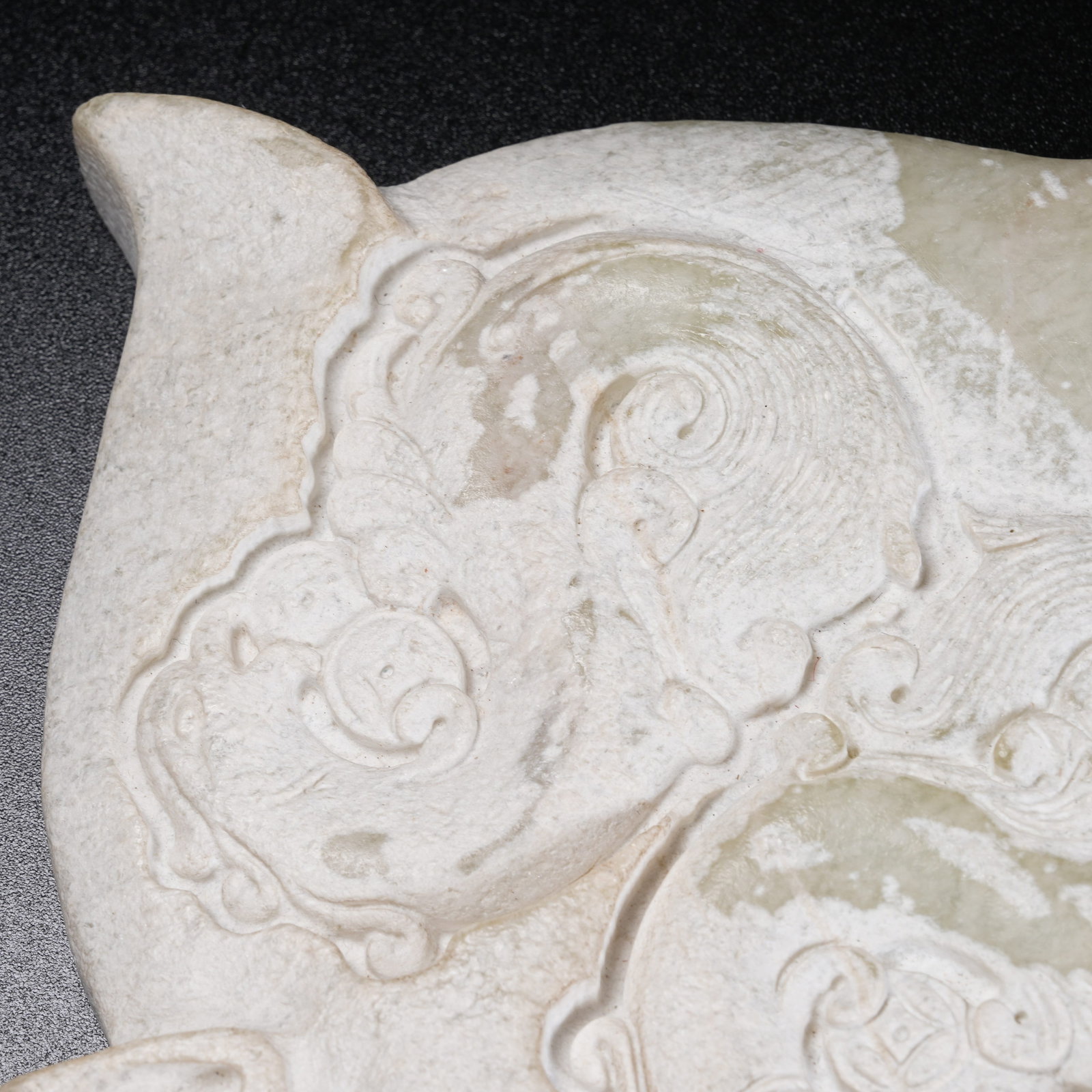 A ARCHAIC JADE PHOENIX PATTERN PENDANT - 3
