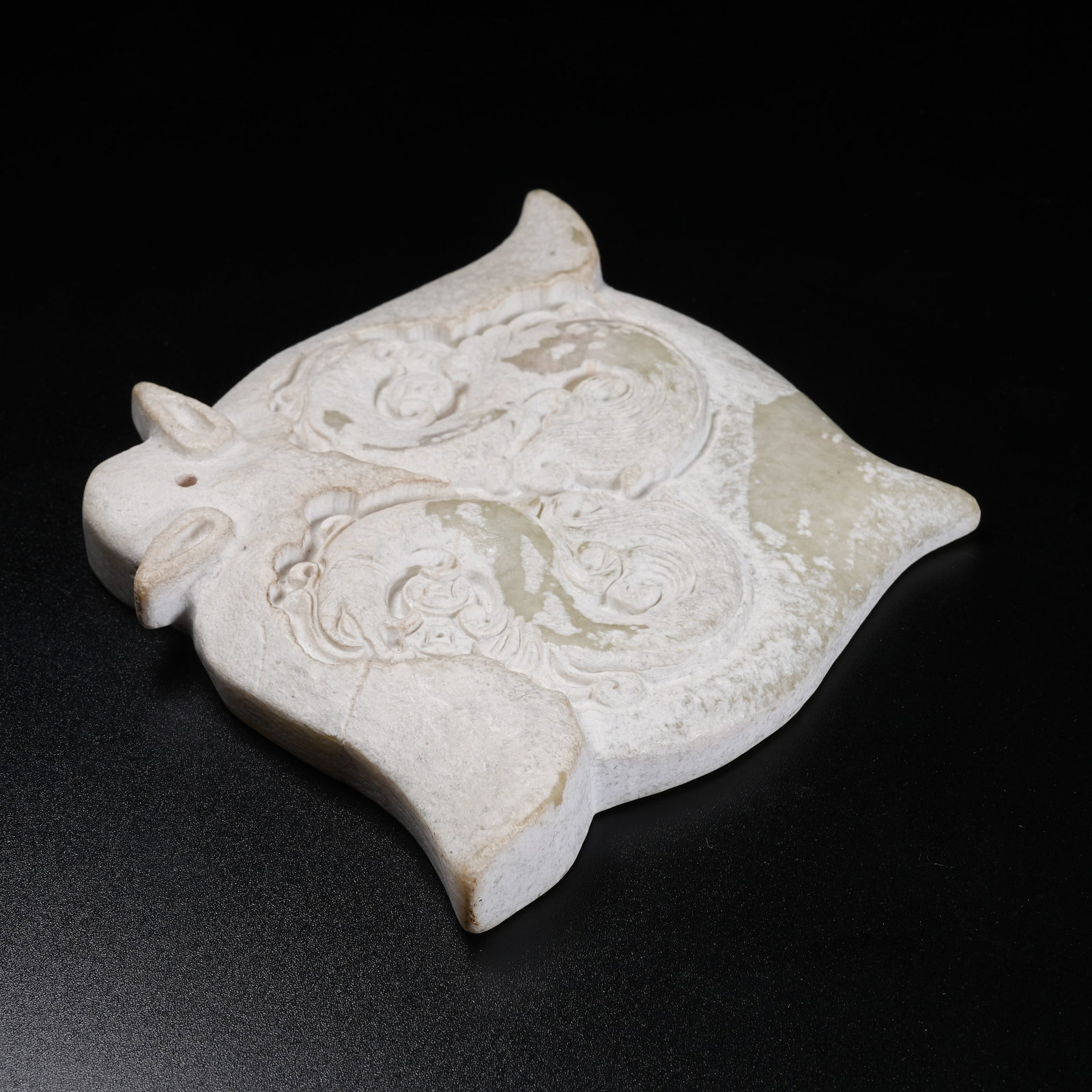 A ARCHAIC JADE PHOENIX PATTERN PENDANT - 6