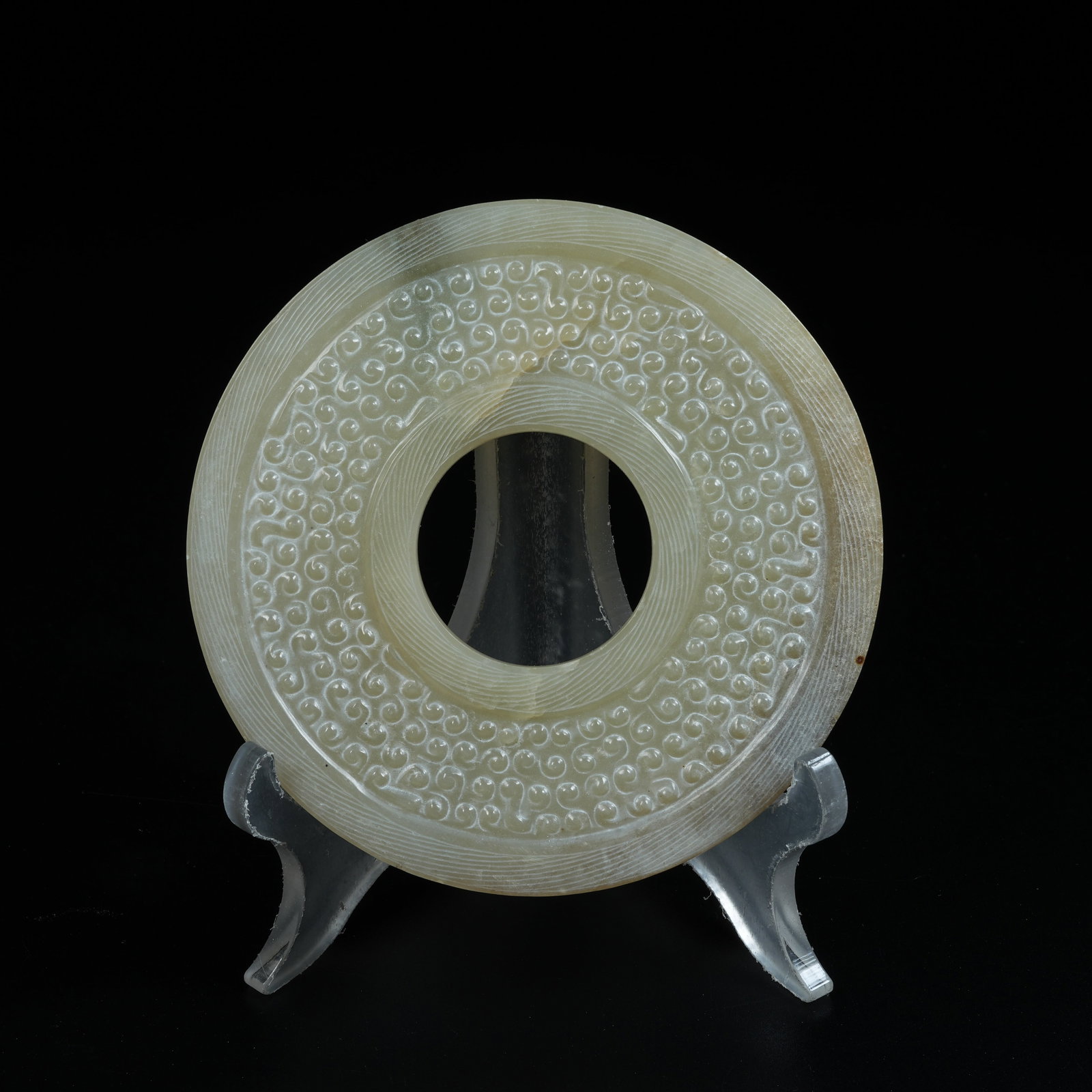 A ANCIENT JADE BI DISC WITH GRAIN PATTERNS: Ancient Jade Bi Disc with Grain Patterns