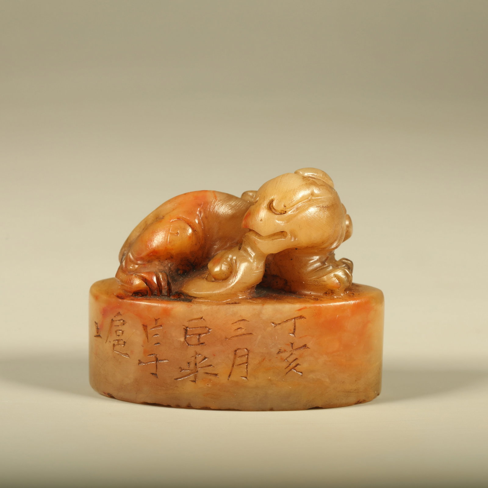 A SHOUSHAN STONE SEAL WITH AUSPICIOUS BEAST KNOB: Shoushan Stone Seal with Auspicious Beast Knob