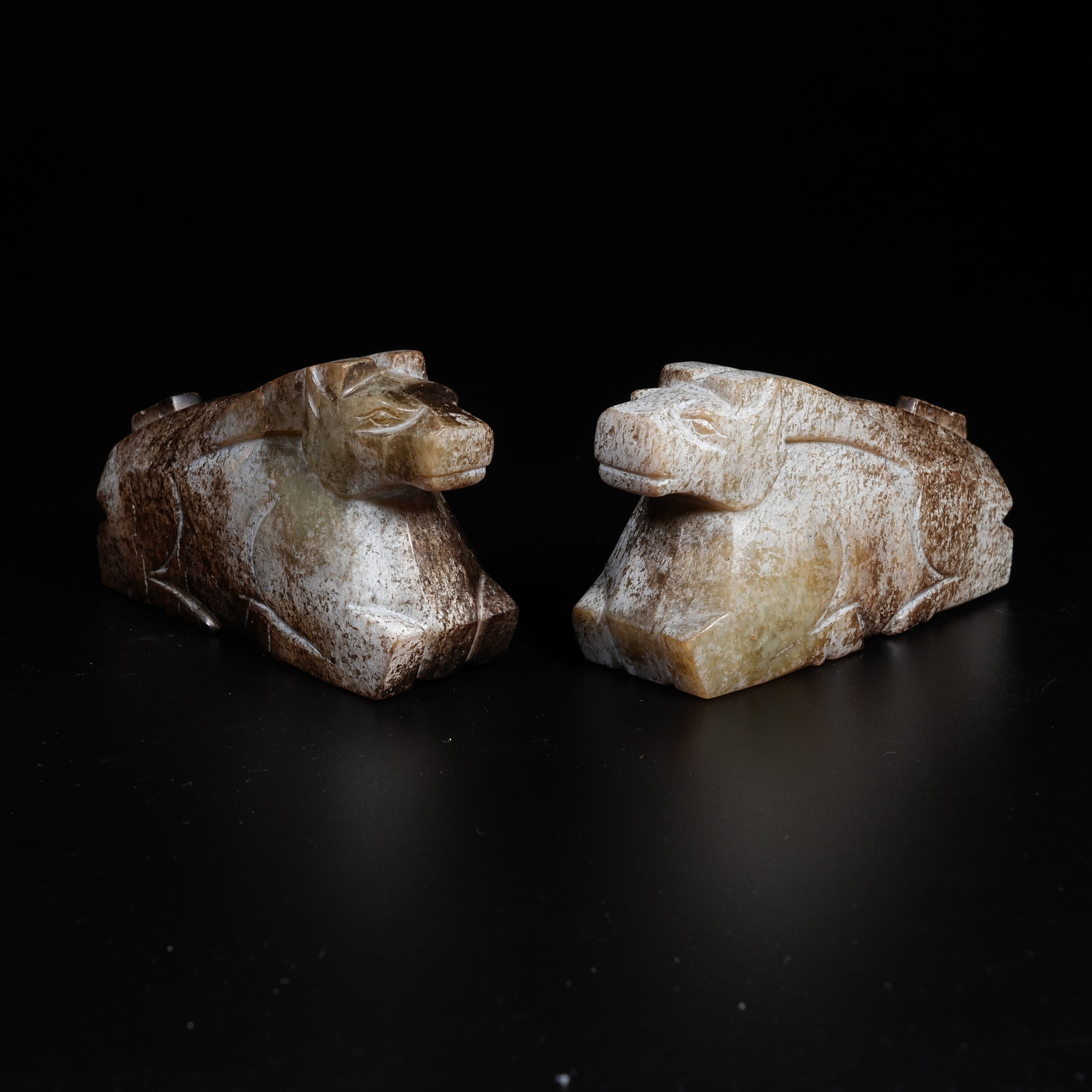 A SET OF ANCIENT JADE BEAST ORNAMENTS: Set of Ancient Jade Beast Ornaments