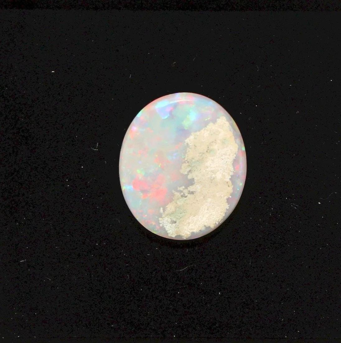AUSTRALIAN OVAL-SHAPED SEMI-BLACK SOLID OPAL - 2