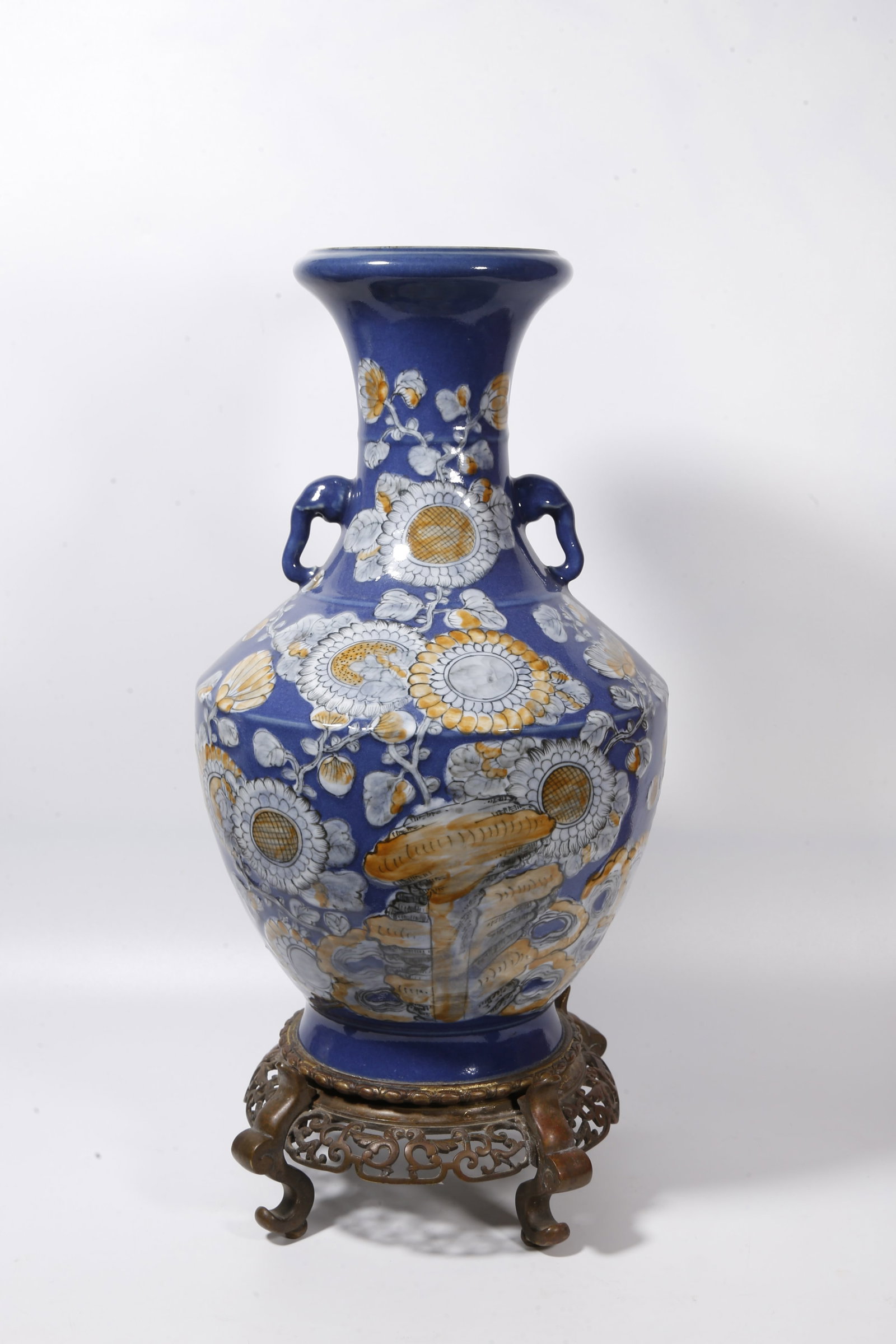 A BLUE GLAZE DOUBLE-EARED VASE WITH MOULDED COLOURED FLORAL PATTERNS (1 of 11)