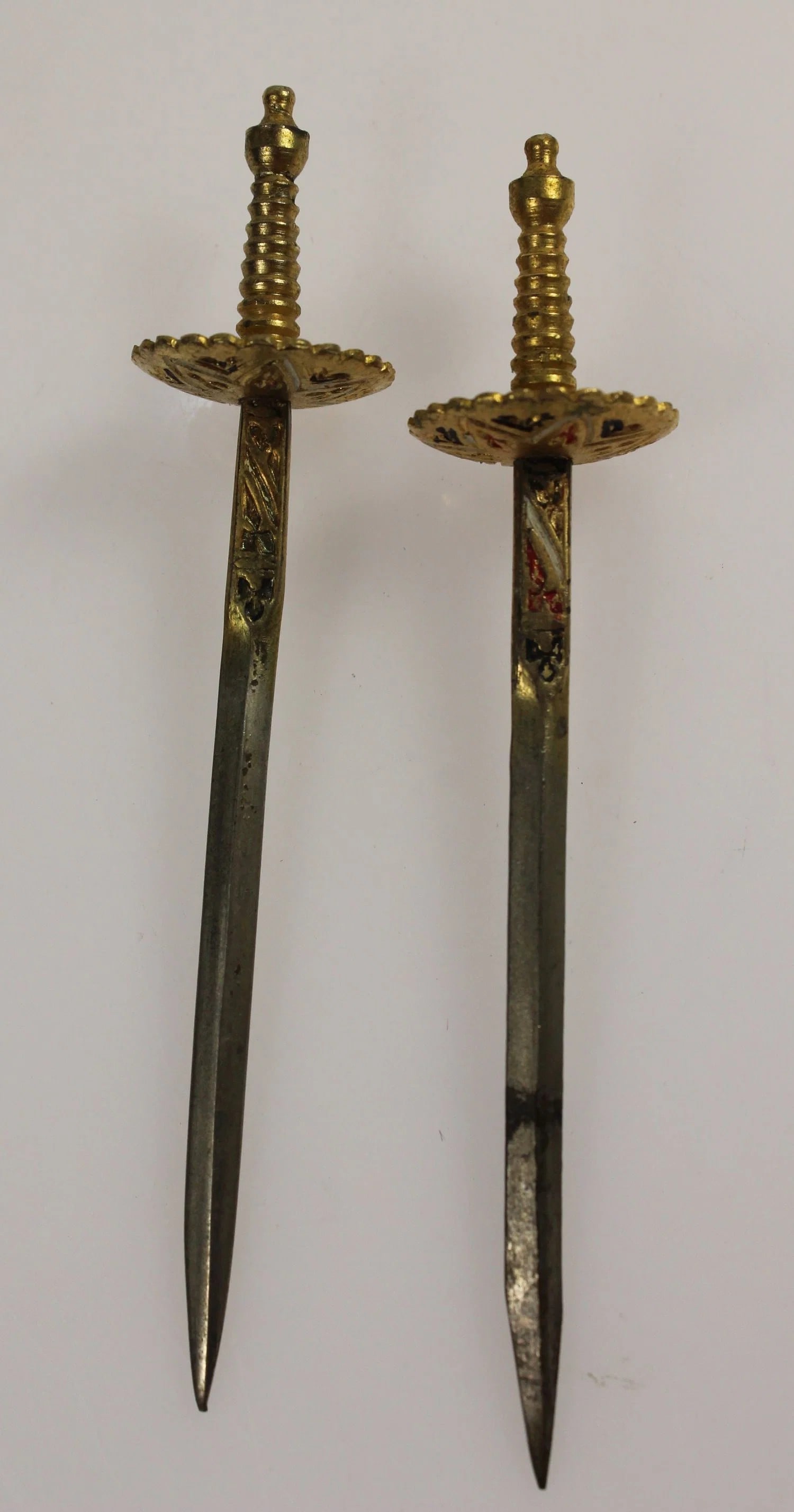 MINIATURE DUELLING SWORDS (PAIR): Miniature Duelling Swords (Pair)