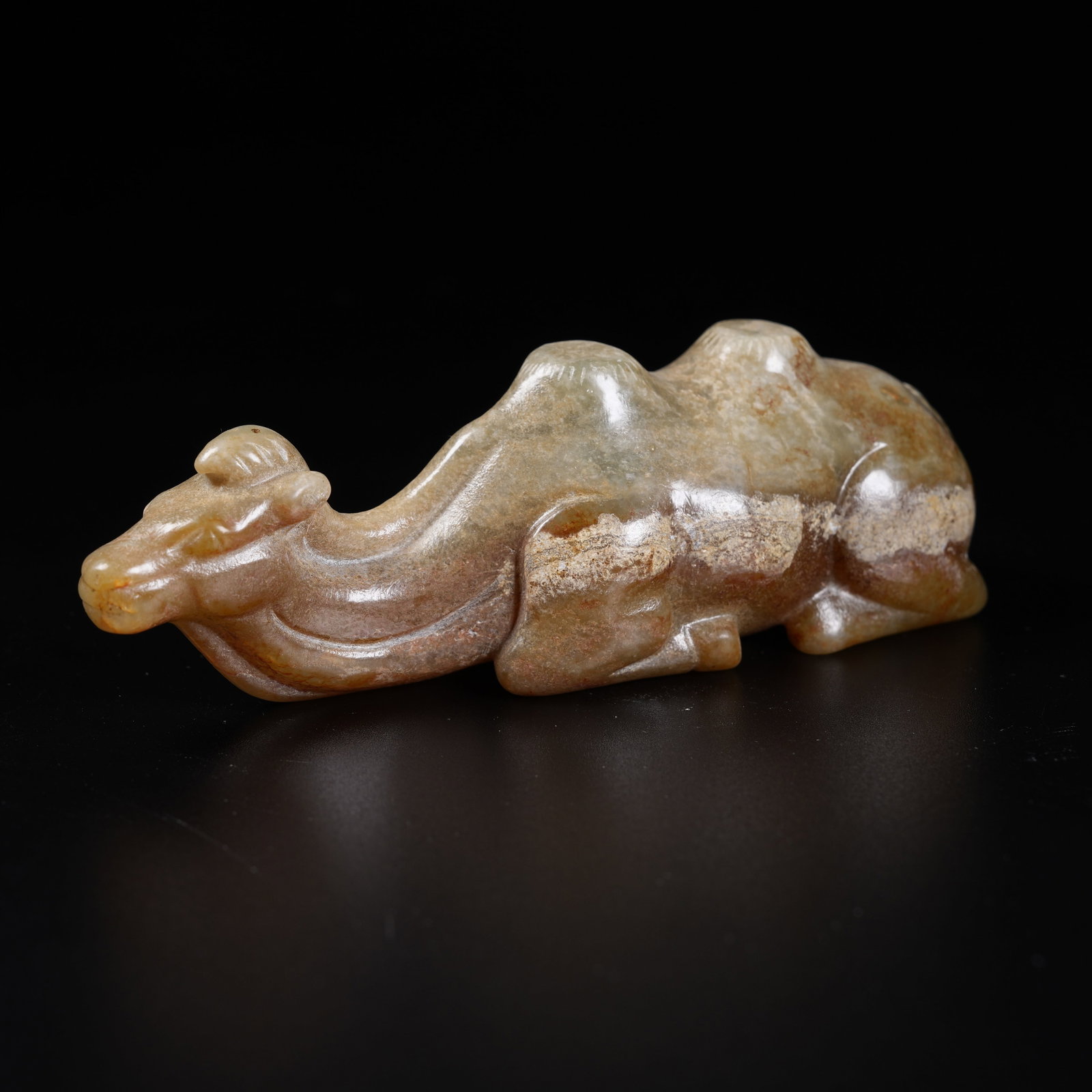 A ARCHAIC JADE CAMEL ORNAMENT (1 of 8)