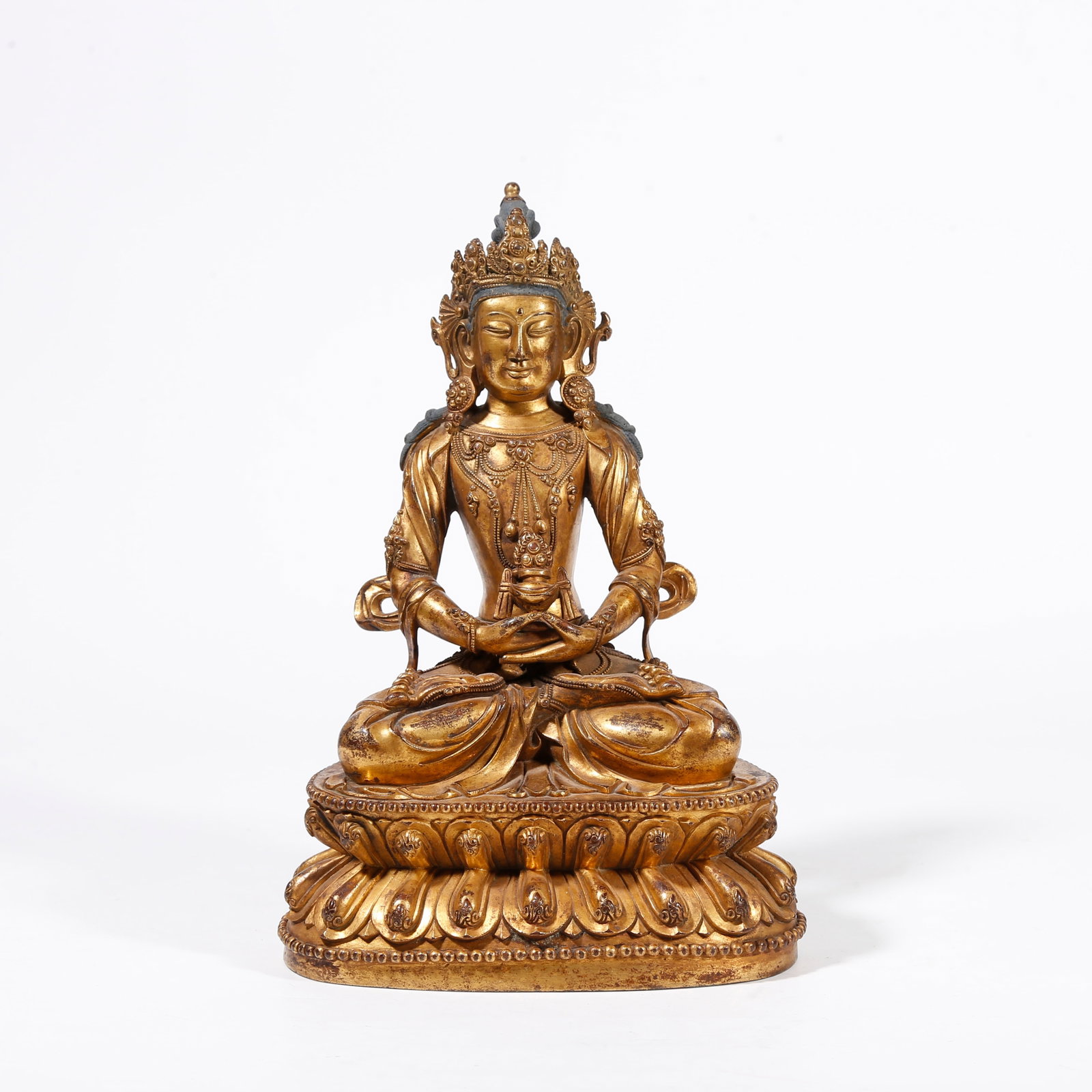 A GILDED BRONZE STATUE OF AMITAYUS: Gilded Bronze Statue of Amitayus