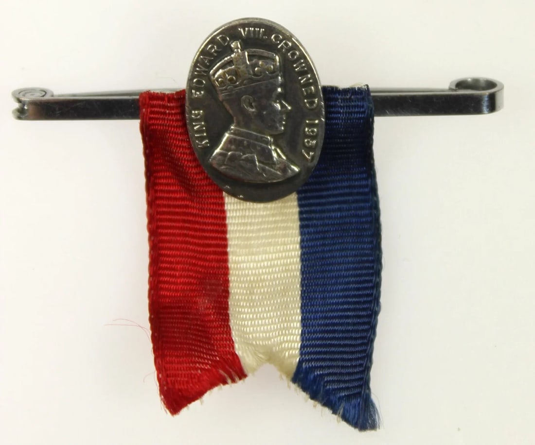 GREAT BRITAIN 1937 - DATED EDWARD VIII CORONATION MEDALET W/ ORIGINAL SILK RIBBON & SUSPENSION BAR (1 of 3)