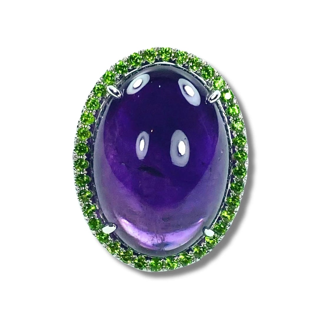 IMPRESSIVE AMETHYST COCKTAIL RING SURROUNDED BY TSAVORITE GARNETS IN 9CT WHITE GOLD: Impressive Amethyst Cocktail Ring surrounded by Tsavorite Garnets in 9ct White Gold