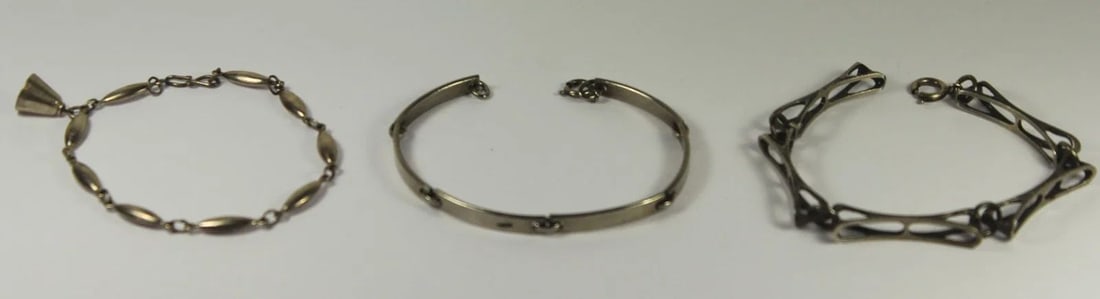 VINTAGE BRACELETS (3 ITEMS) - 2