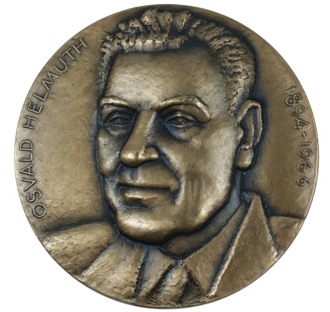 DENMARK 1894 - 1966 'OSVALD HELMUTH ' BRONZE COMMEMORATIVE MEDAL, UNCIRCULATED: Denmark 1894 - 1966 'Osvald Helmuth ' Bronze Commemorative Medal, Uncirculated