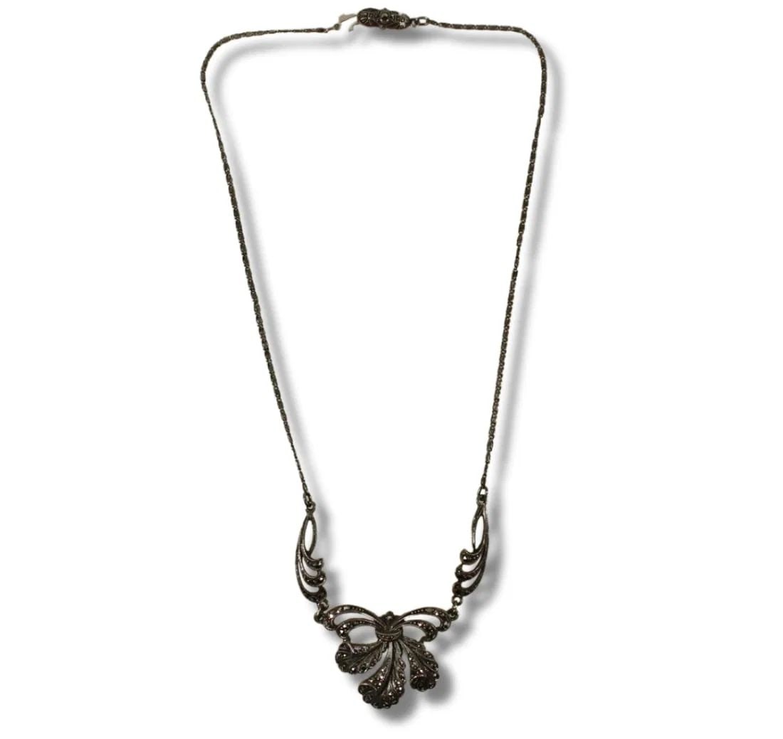 VINTAGE MARCASITE NECKLACE IN STERLING (925) SILVER: Vintage Marcasite Necklace in Sterling (925) Silver