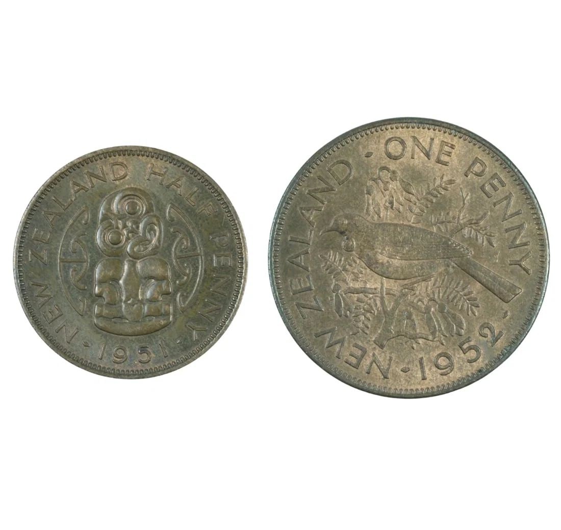 NEW ZEALAND 1952 HALFPENNY & PENNY, CHOICE UNCIRCULATED (2 COINS): New Zealand 1952 Halfpenny & Penny, Choice Uncirculated (2 coins)