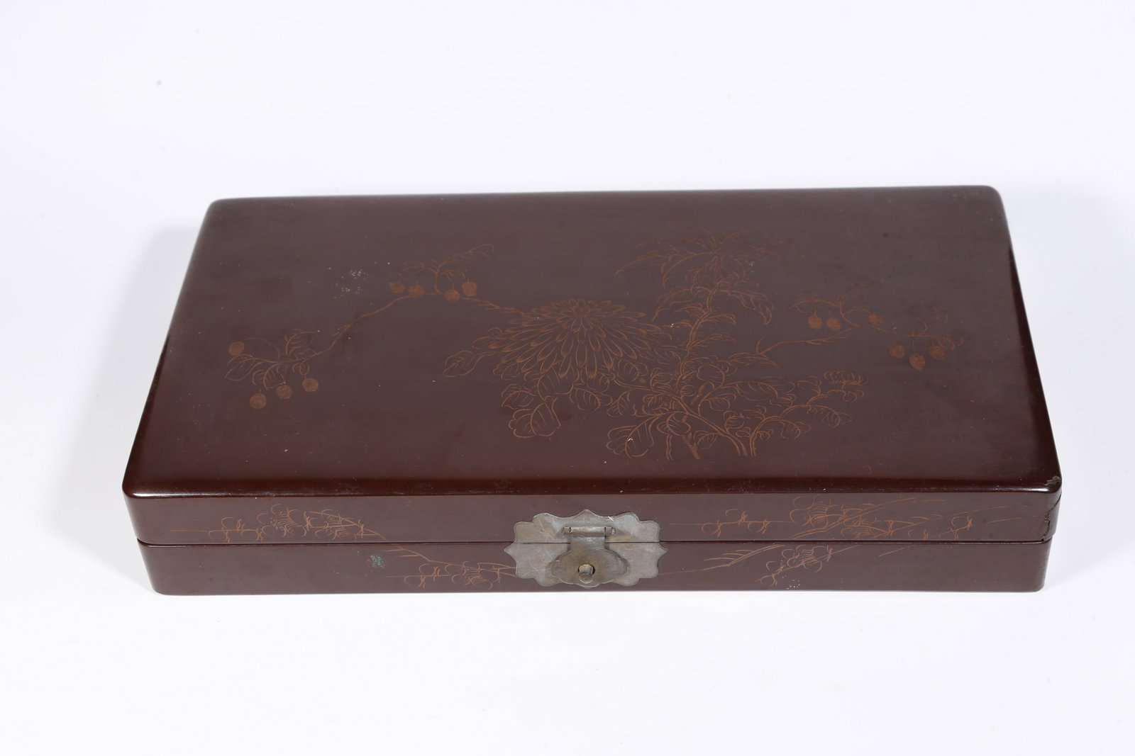 A LACQUER COVERED BOX WITH FLORAL PATTERN - 2