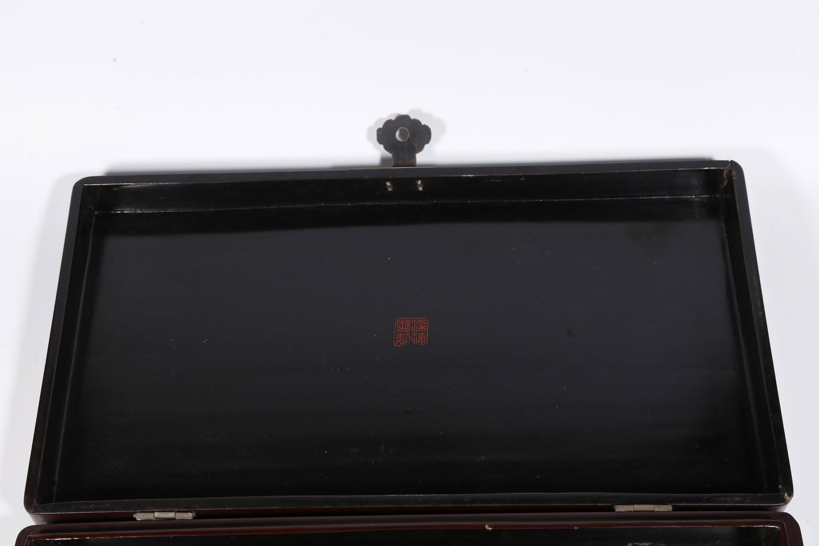 A LACQUER COVERED BOX WITH FLORAL PATTERN - 7