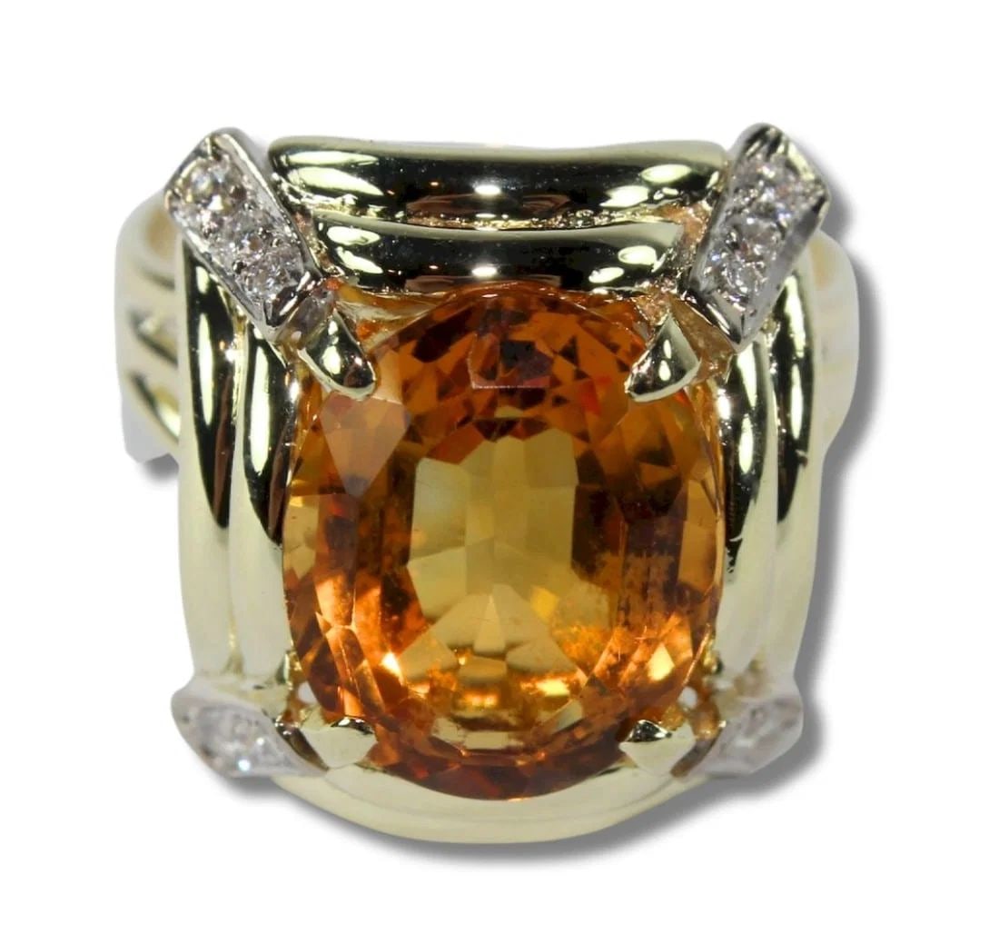 CITRINE & DIAMOND RING IN 14CT YELLOW GOLD: Citrine & Diamond Ring in 14ct Yellow Gold