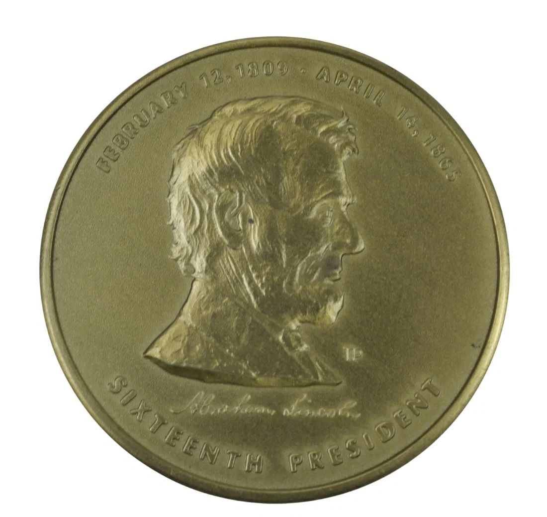 U.S.A. LINCOLN MEMORIAL COMMEMORATIVE MEDAL, UNCIRCULATED (1 of 3)