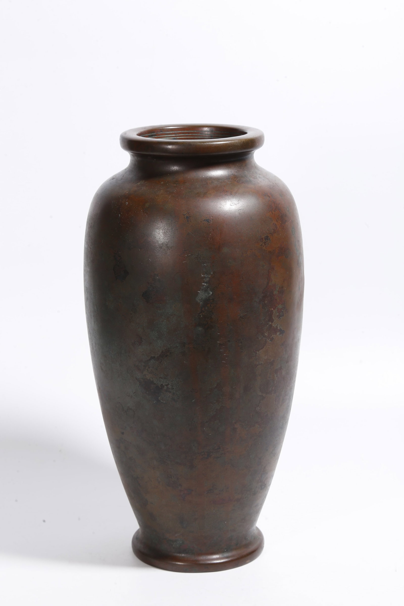 A BRONZE VASE - 4